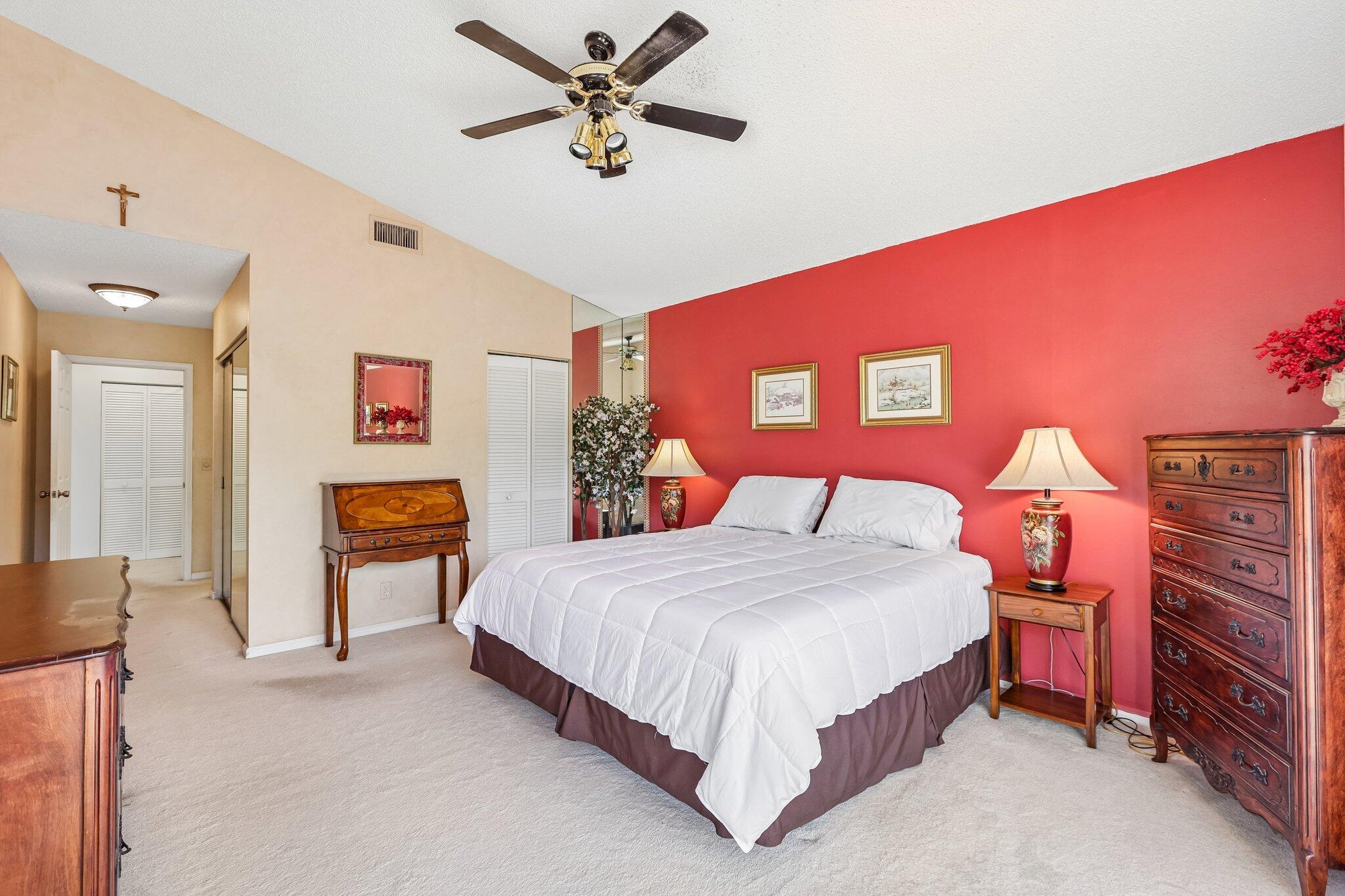BRIDGEWATER AT PLANTATION - Residential