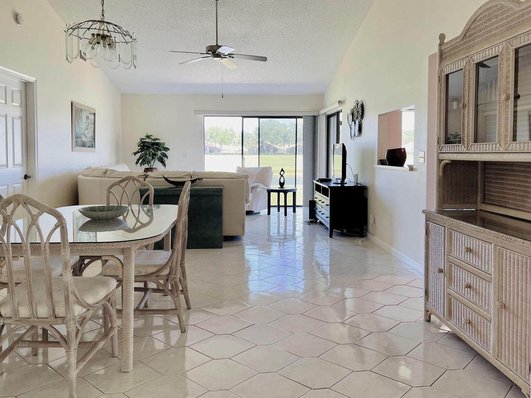 SOUTHPOINTE - Residential