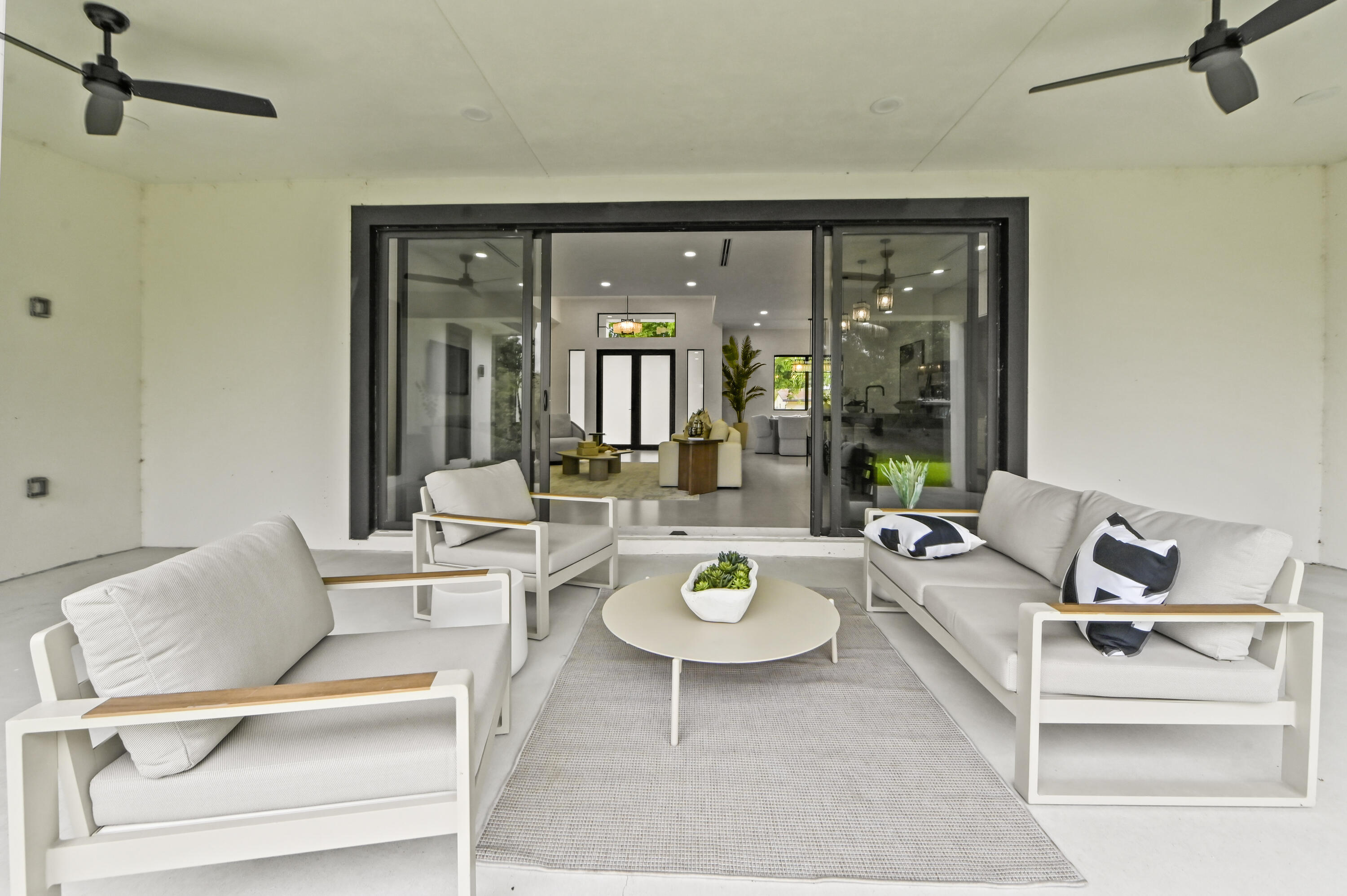 COCONUT CREEK 11TH SEC - Residential