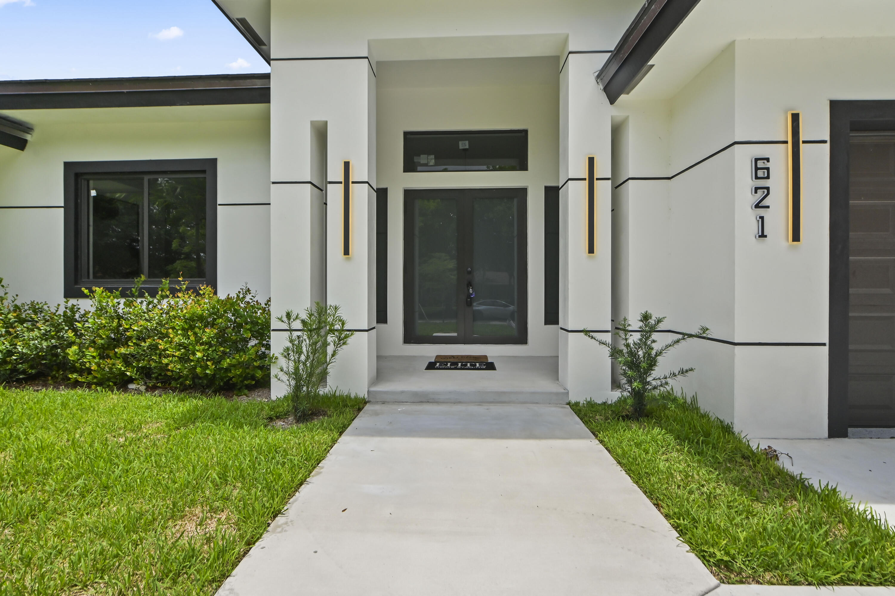 COCONUT CREEK 11TH SEC - Residential