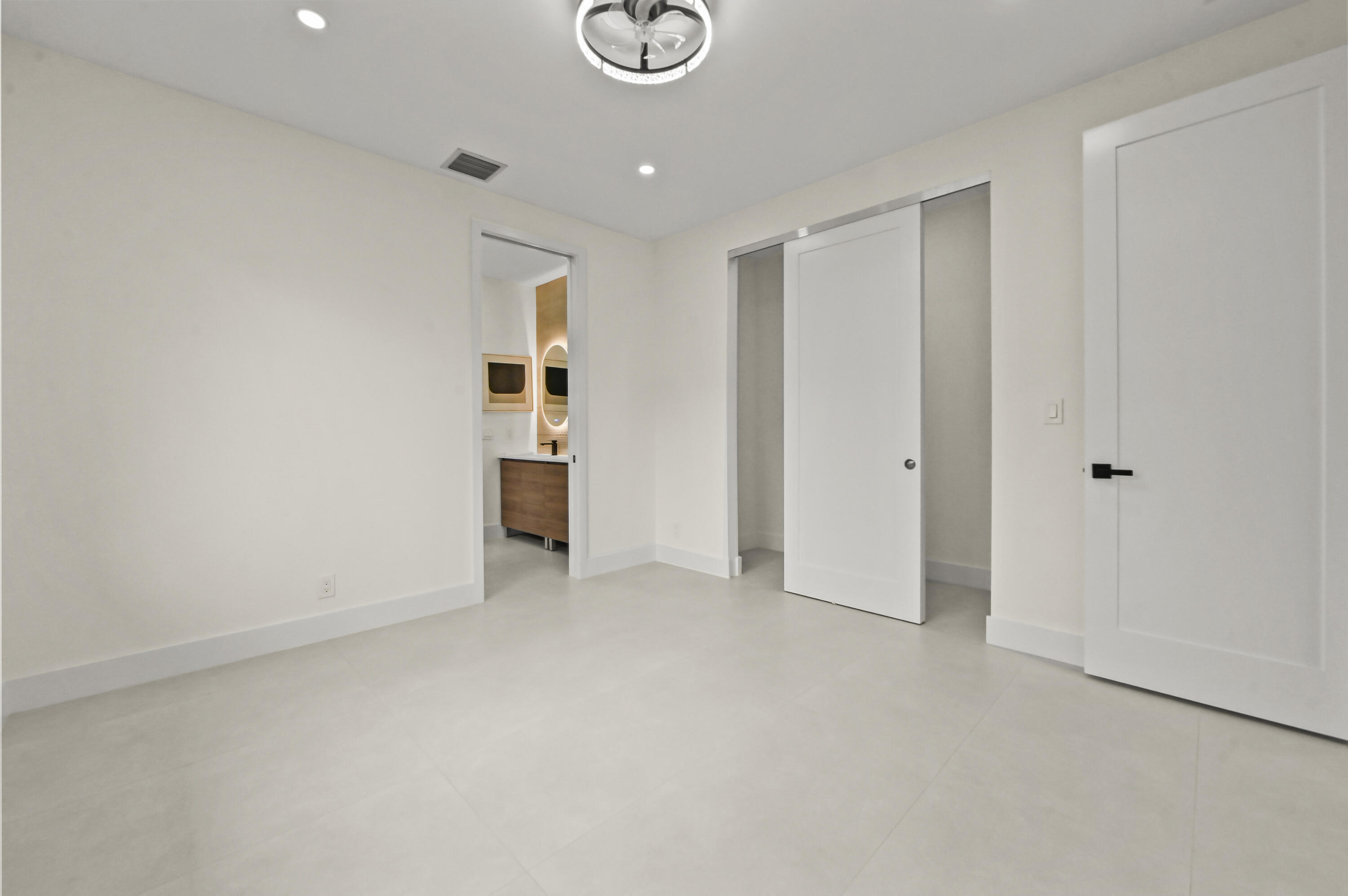 COCONUT CREEK 11TH SEC - Residential