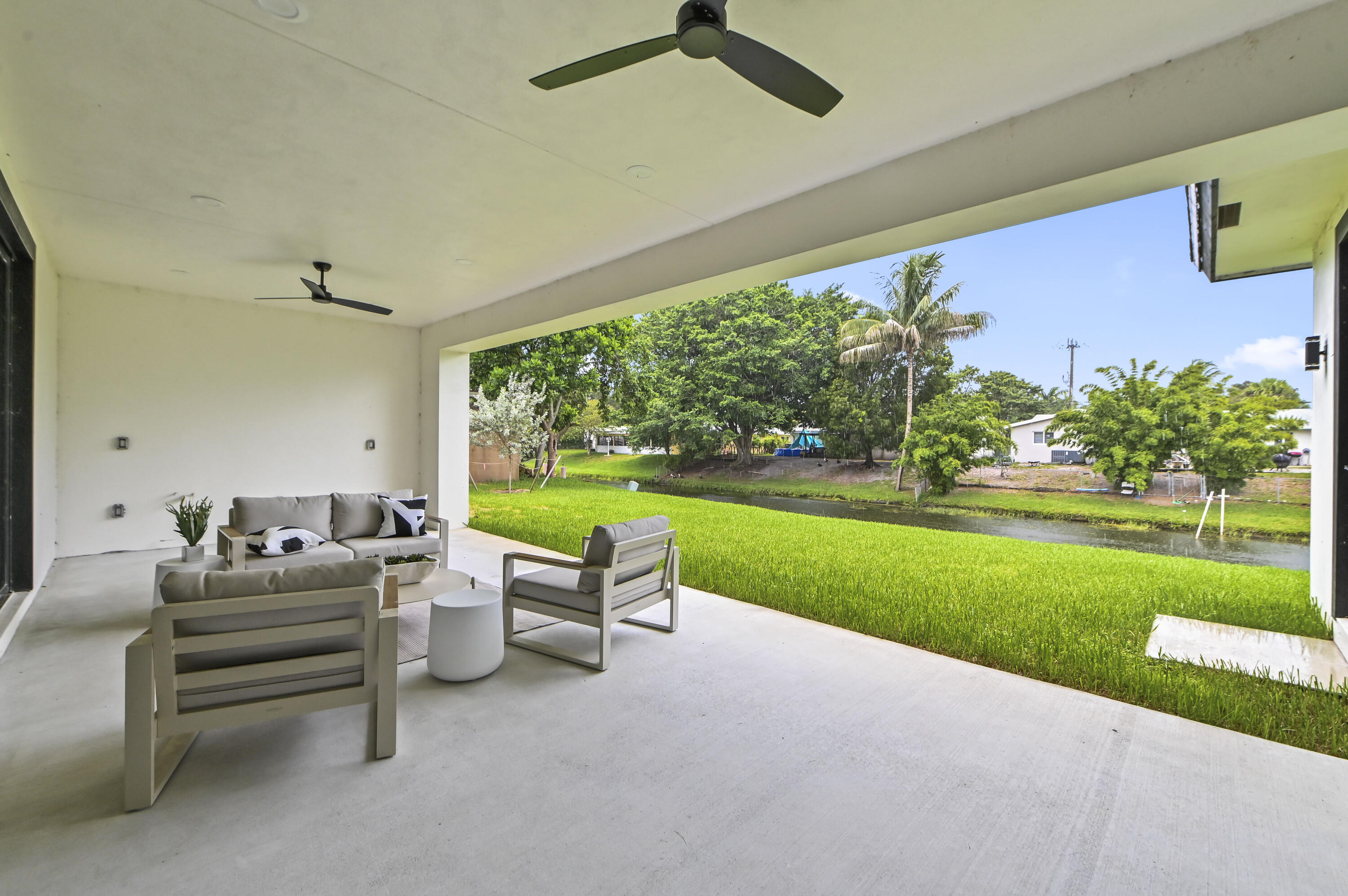 COCONUT CREEK 11TH SEC - Residential