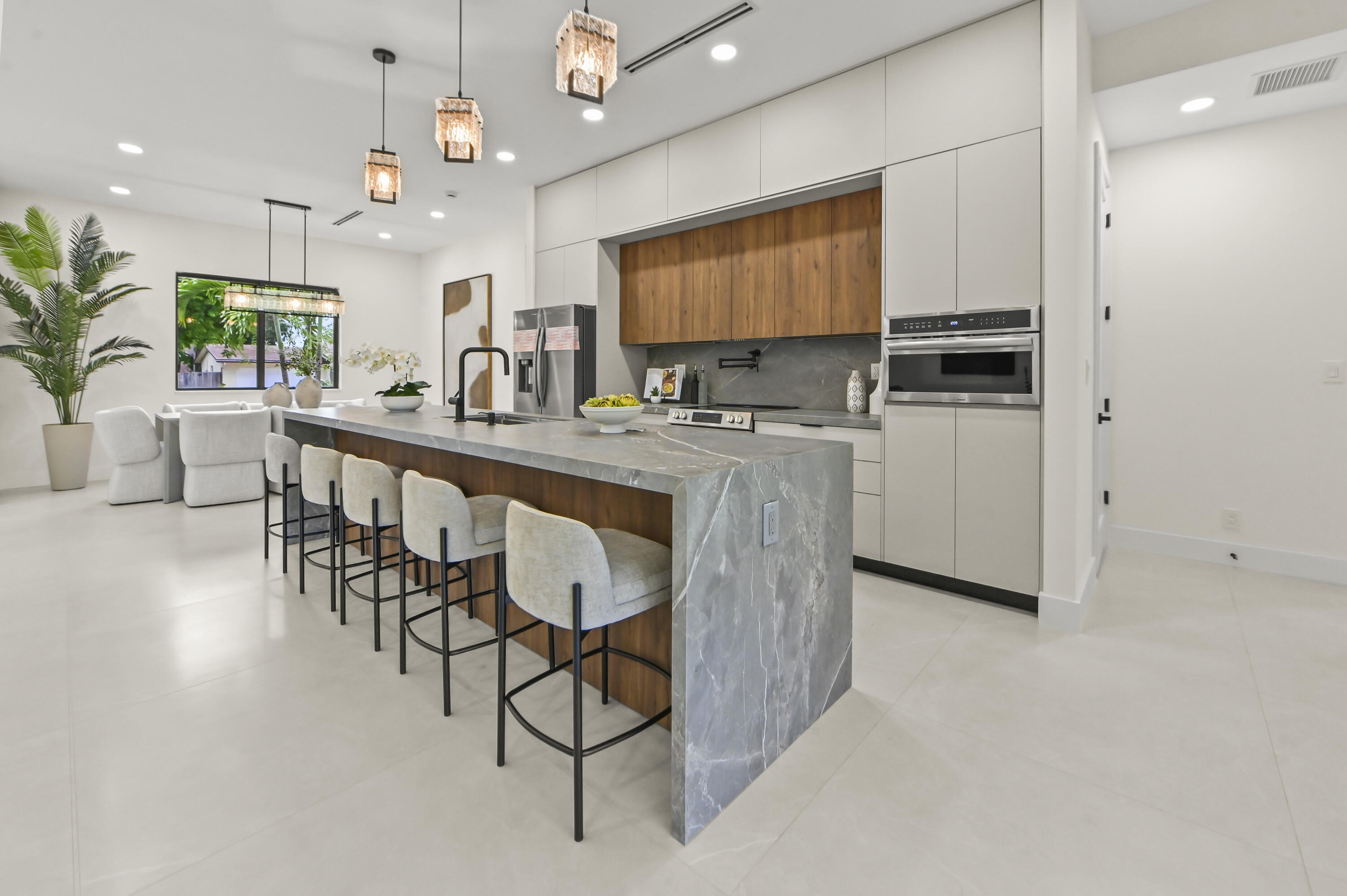 COCONUT CREEK 11TH SEC - Residential