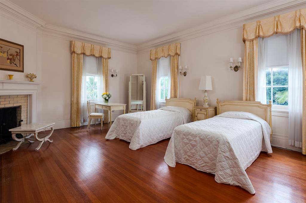PRIMAVERA ESTATES (OCEAN SEC) - Residential