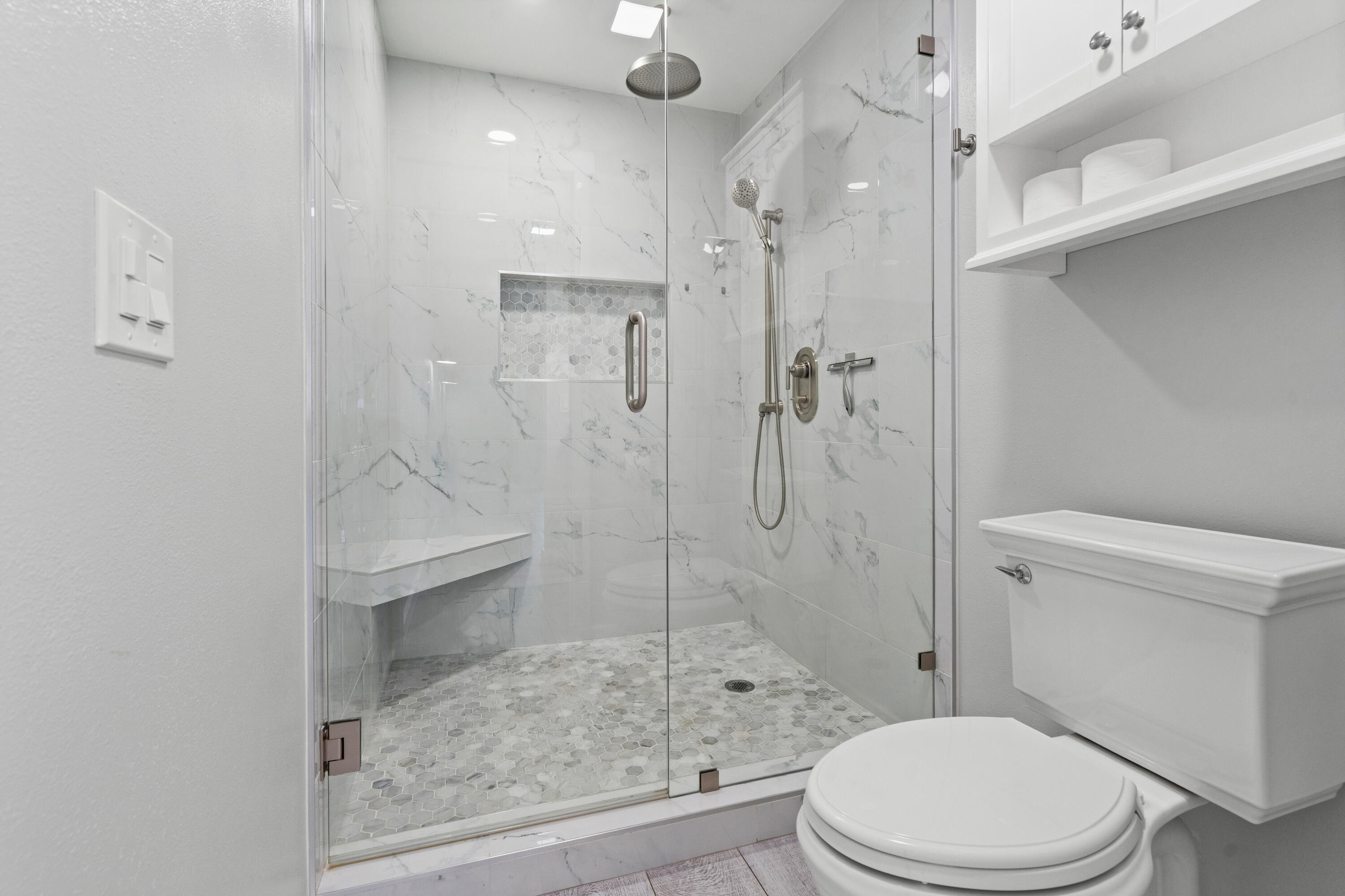 THE WINDJAMMER CONDO APARTMENTS - Residential