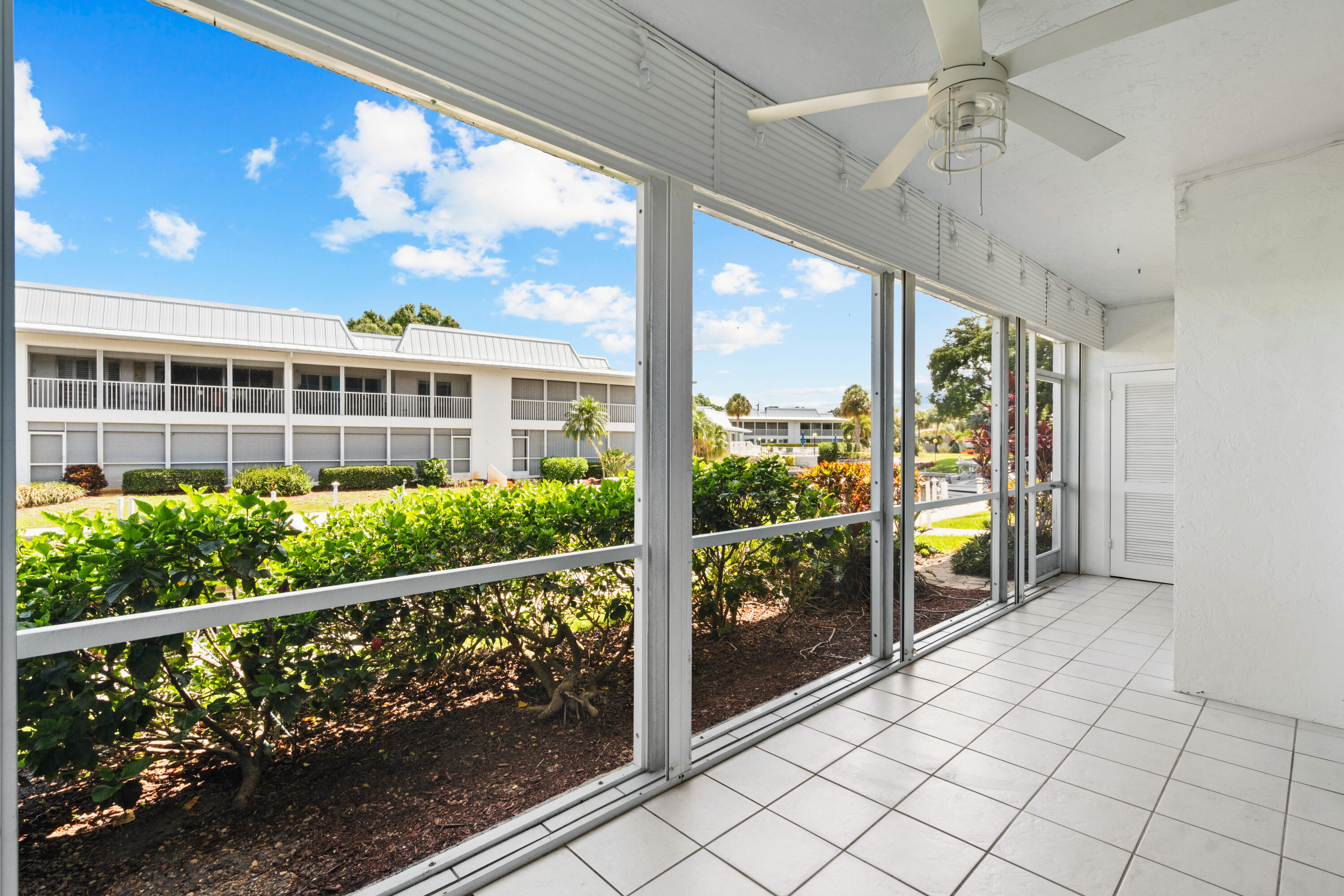 THE WINDJAMMER CONDO APARTMENTS - Residential