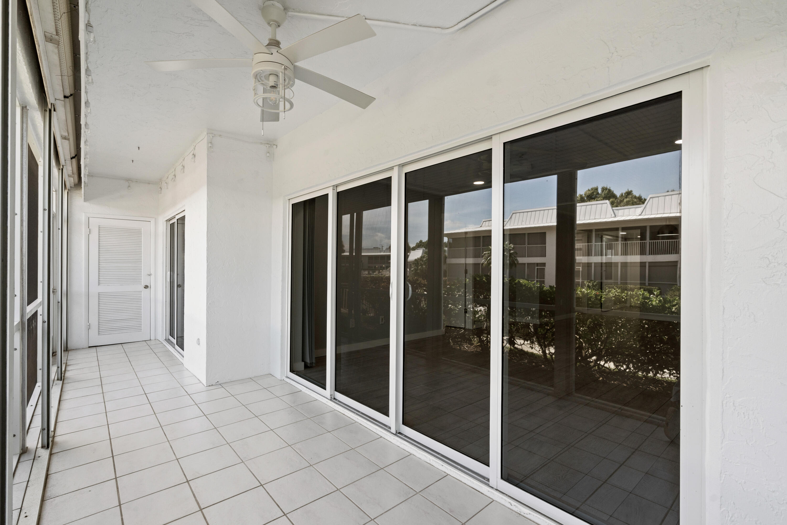 THE WINDJAMMER CONDO APARTMENTS - Residential