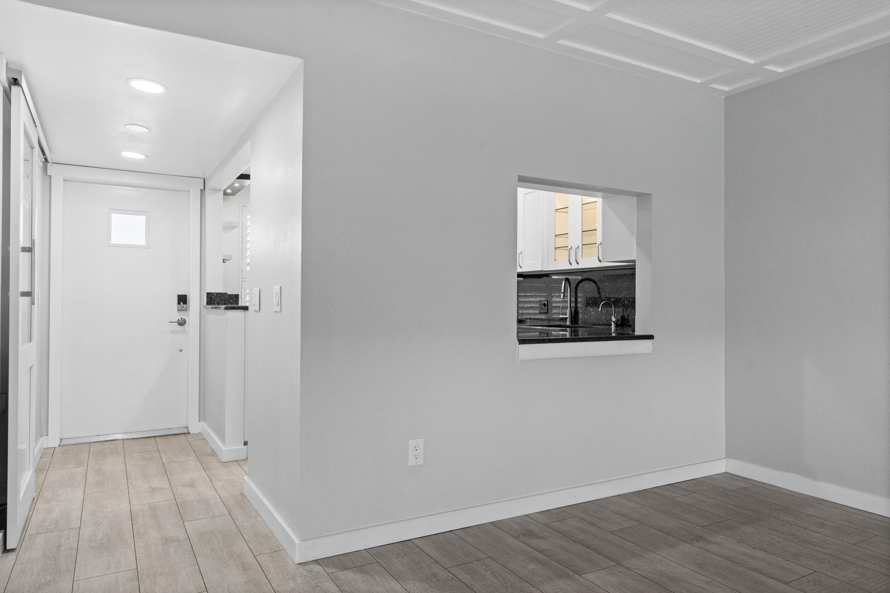 THE WINDJAMMER CONDO APARTMENTS - Residential