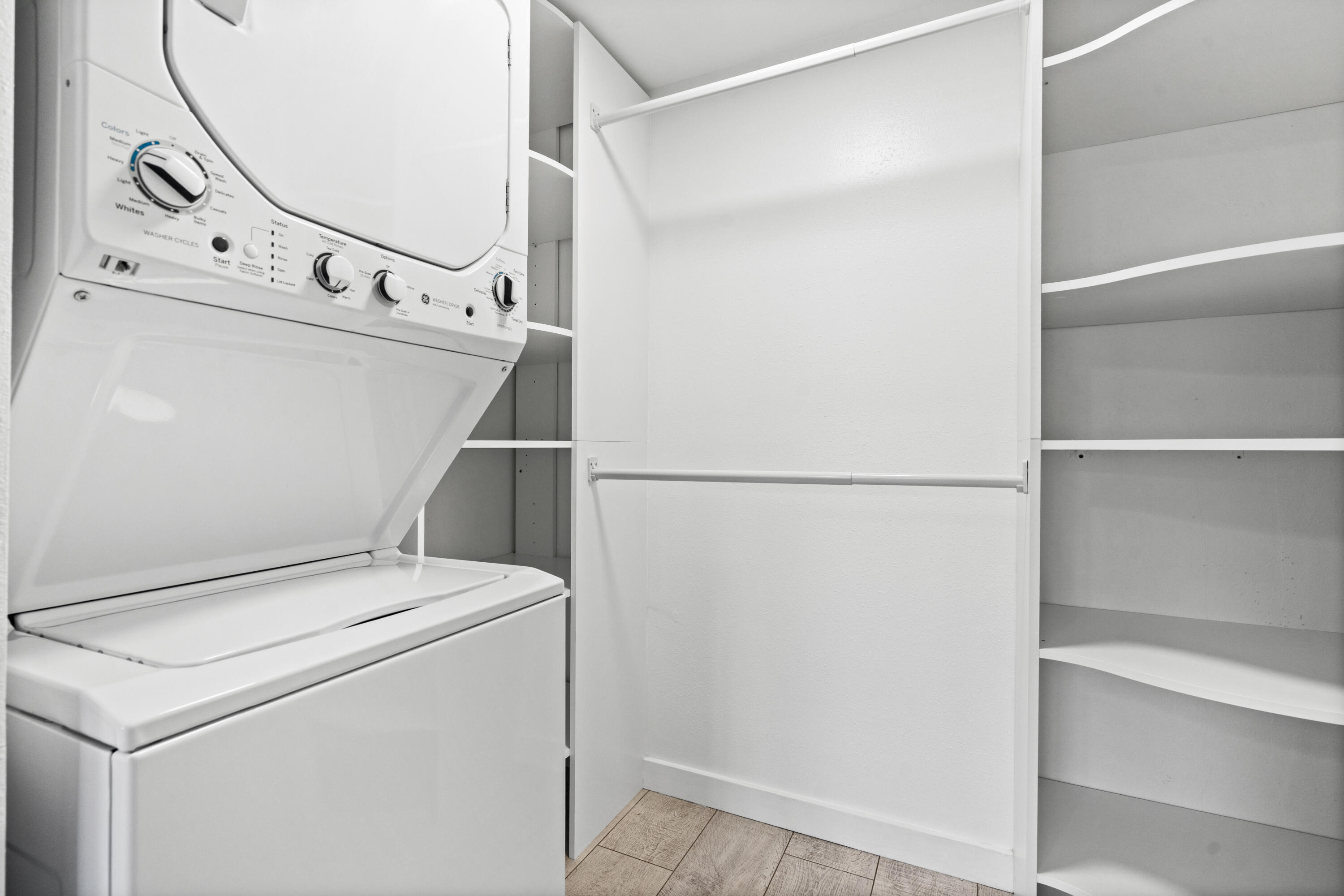THE WINDJAMMER CONDO APARTMENTS - Residential