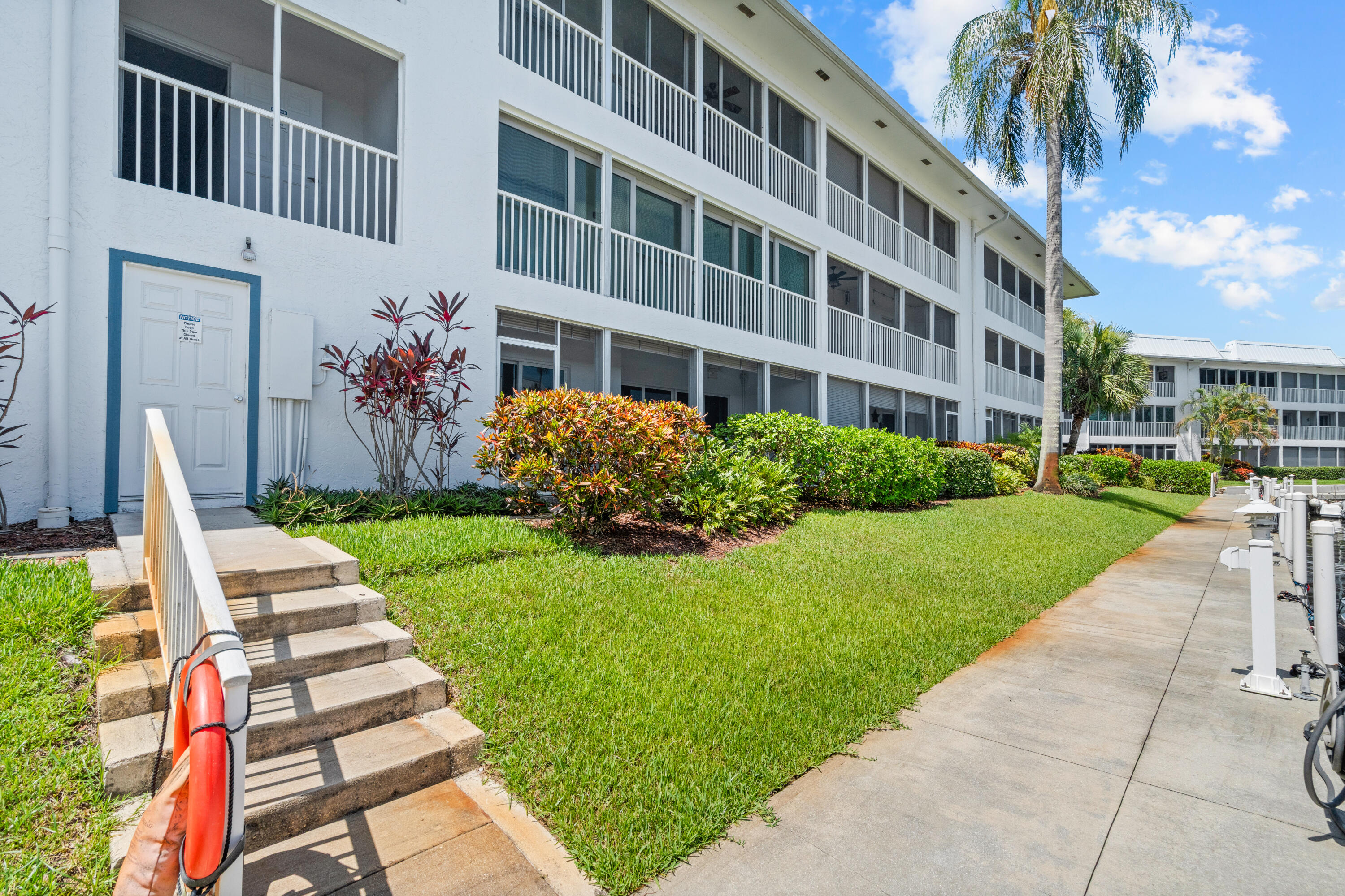 THE WINDJAMMER CONDO APARTMENTS - Residential