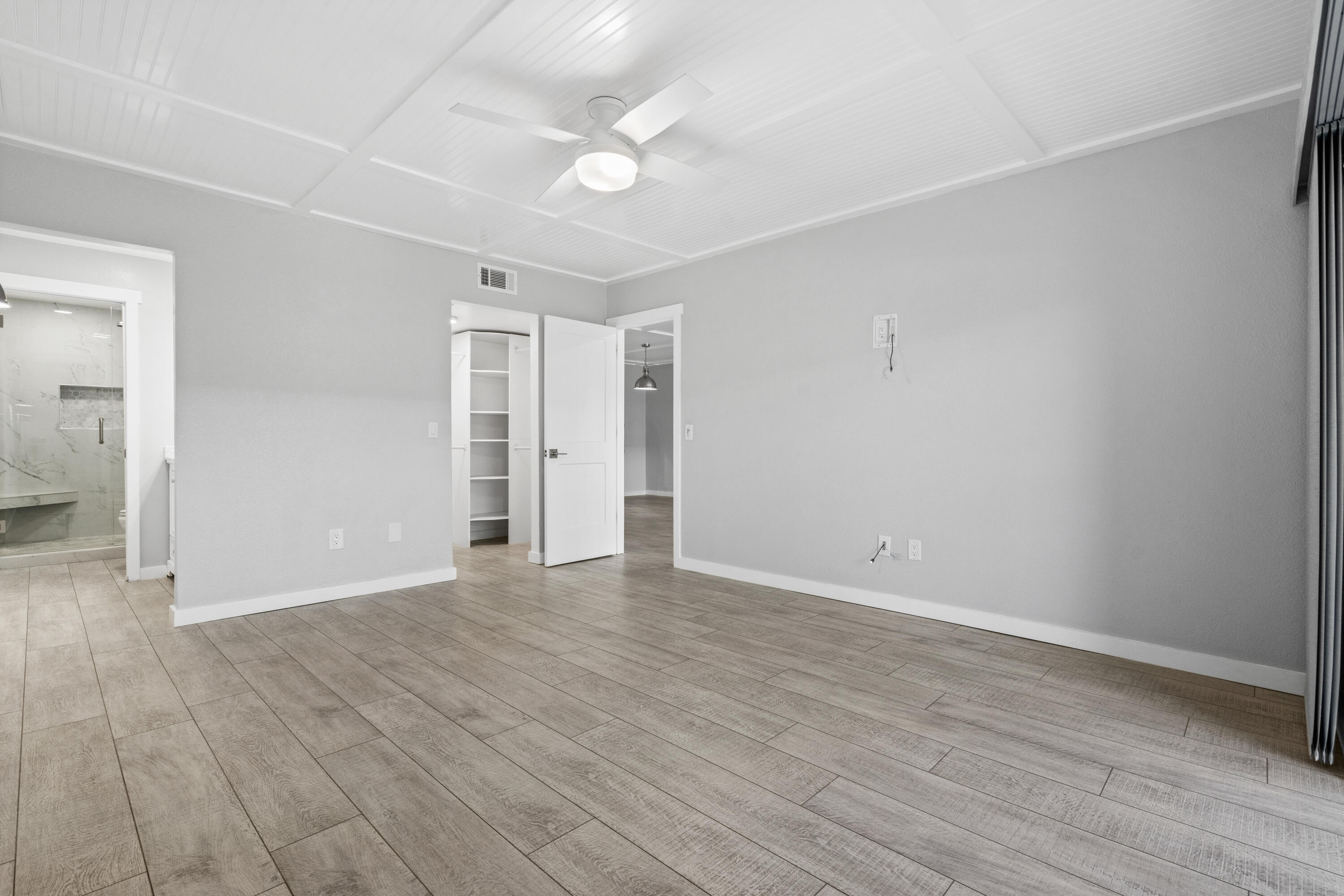 THE WINDJAMMER CONDO APARTMENTS - Residential