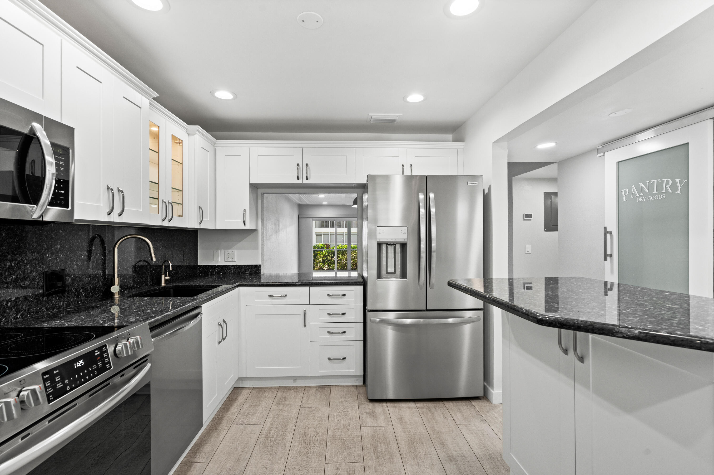 THE WINDJAMMER CONDO APARTMENTS - Residential