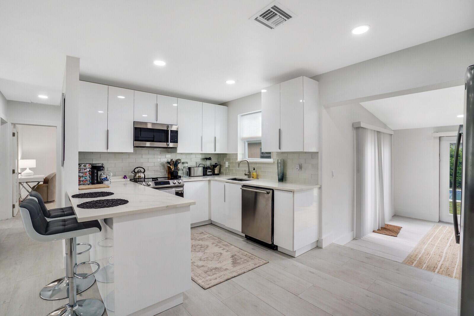 HOMEWOOD 3RD ADD - Residential Lease