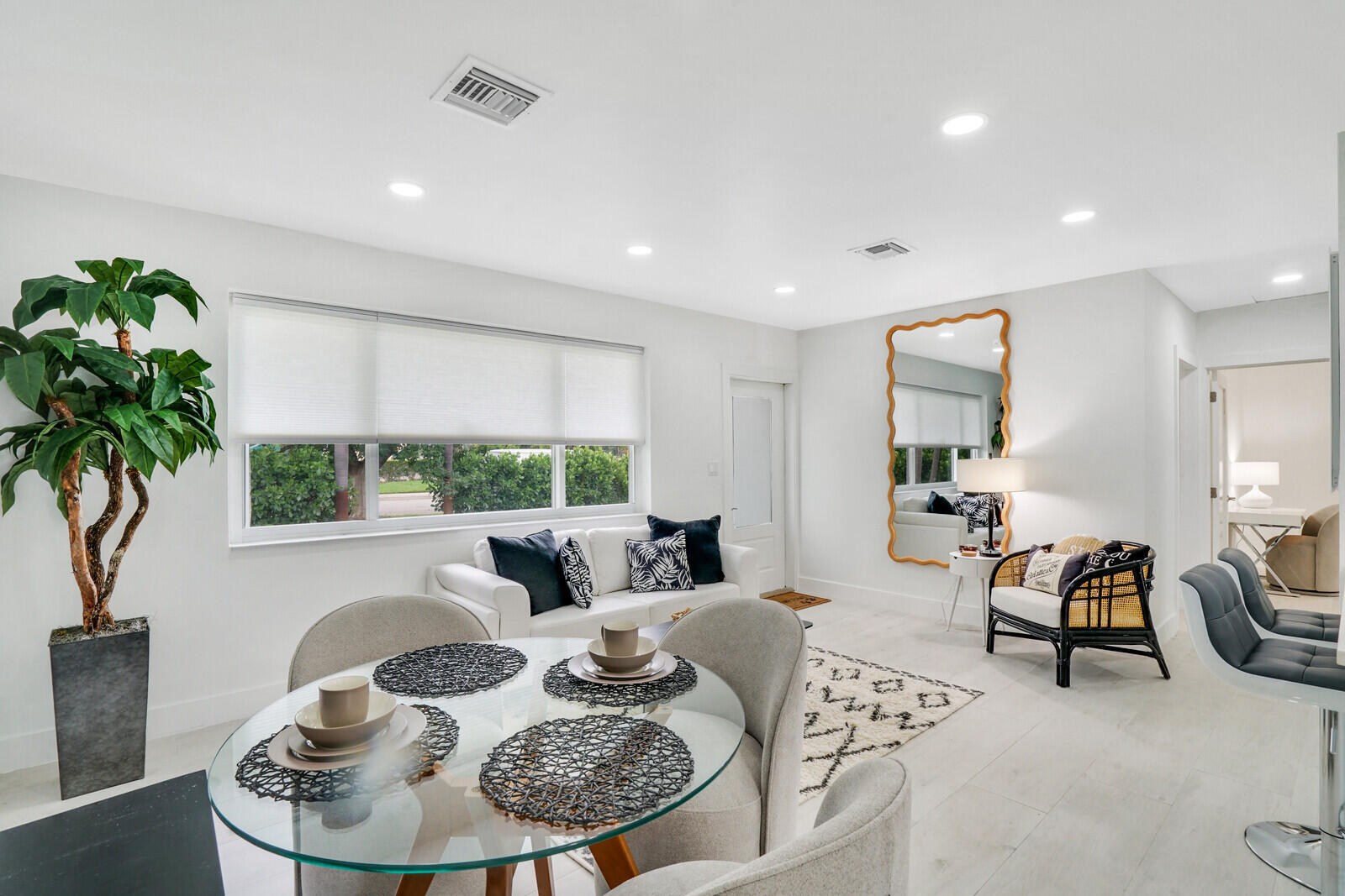 HOMEWOOD 3RD ADD - Residential Lease