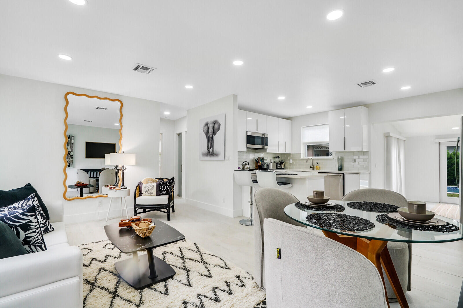 HOMEWOOD 3RD ADD - Residential Lease