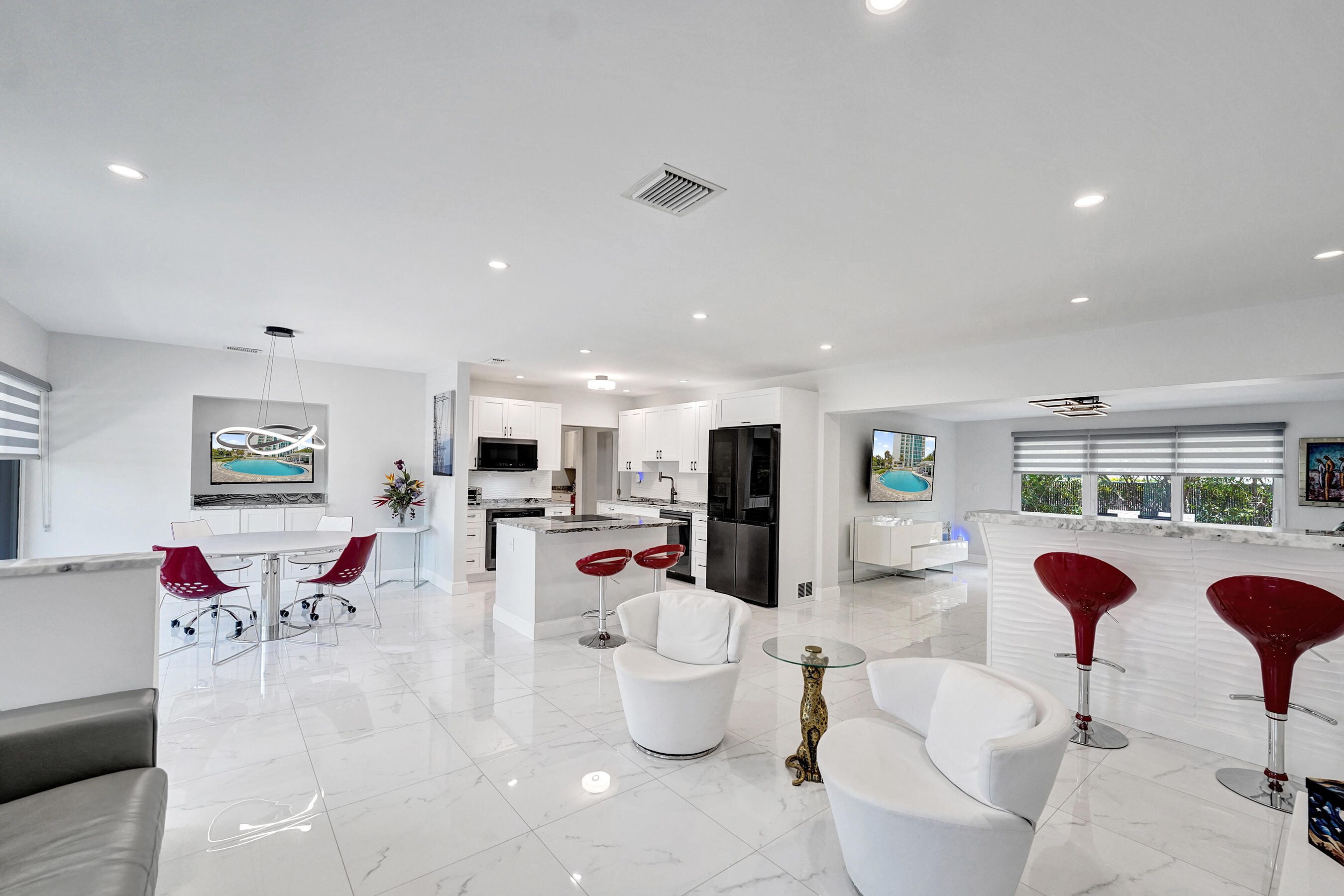 PALM CLUB CO-OP - Residential