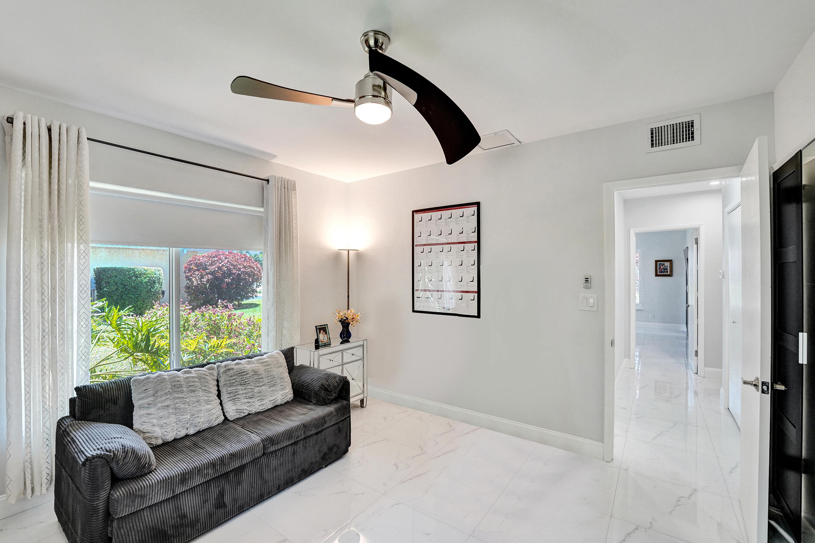 PALM CLUB CO-OP - Residential