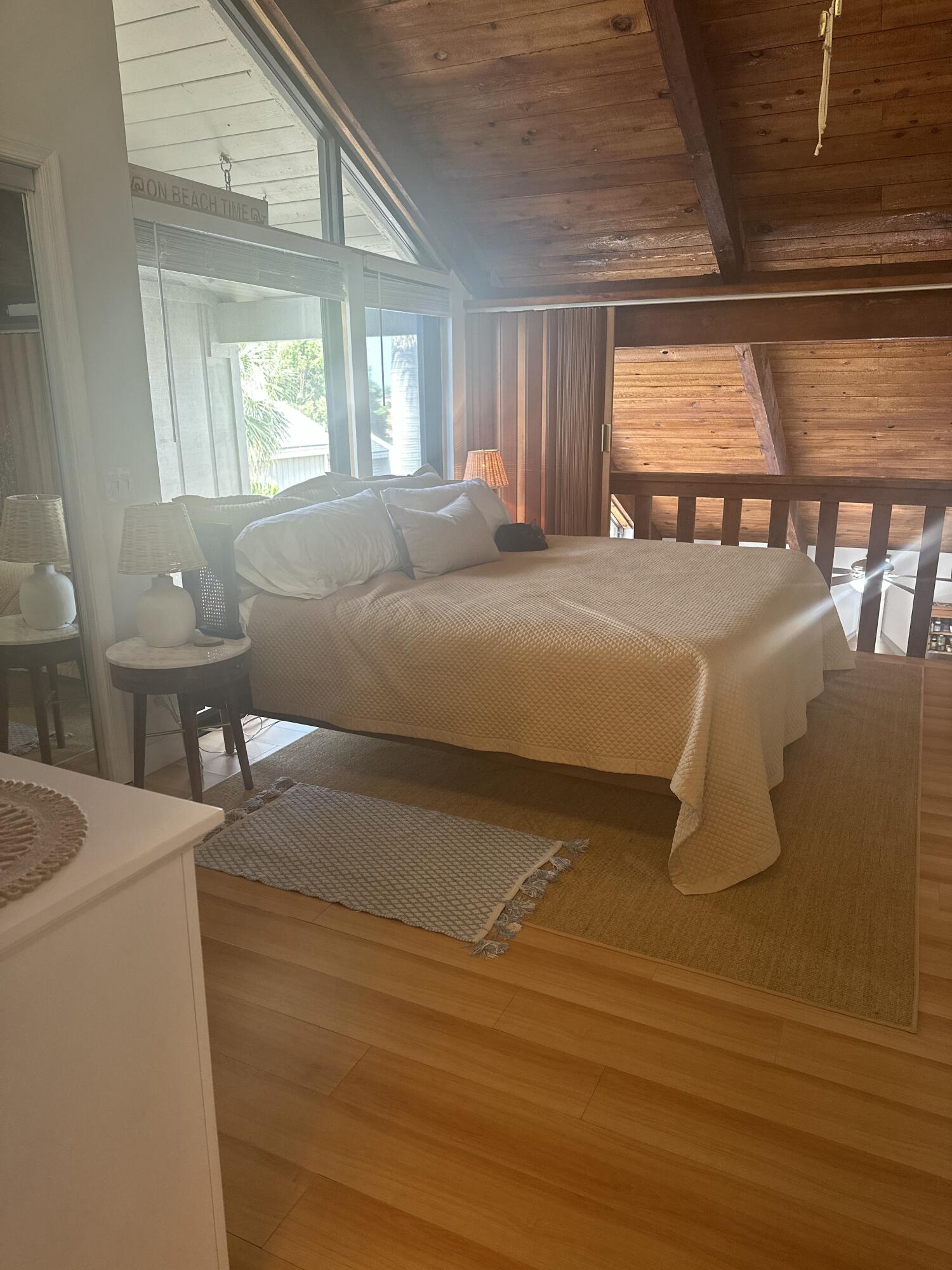 SEA LOFTERS CONDO - Residential