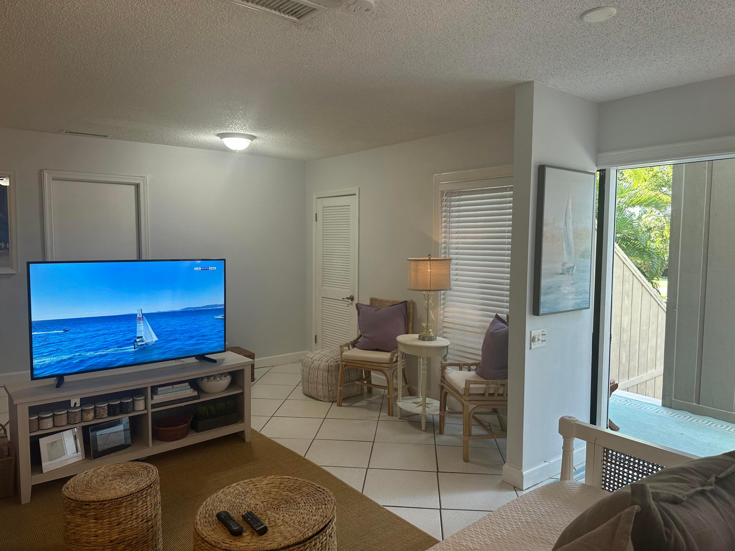 SEA LOFTERS CONDO - Residential
