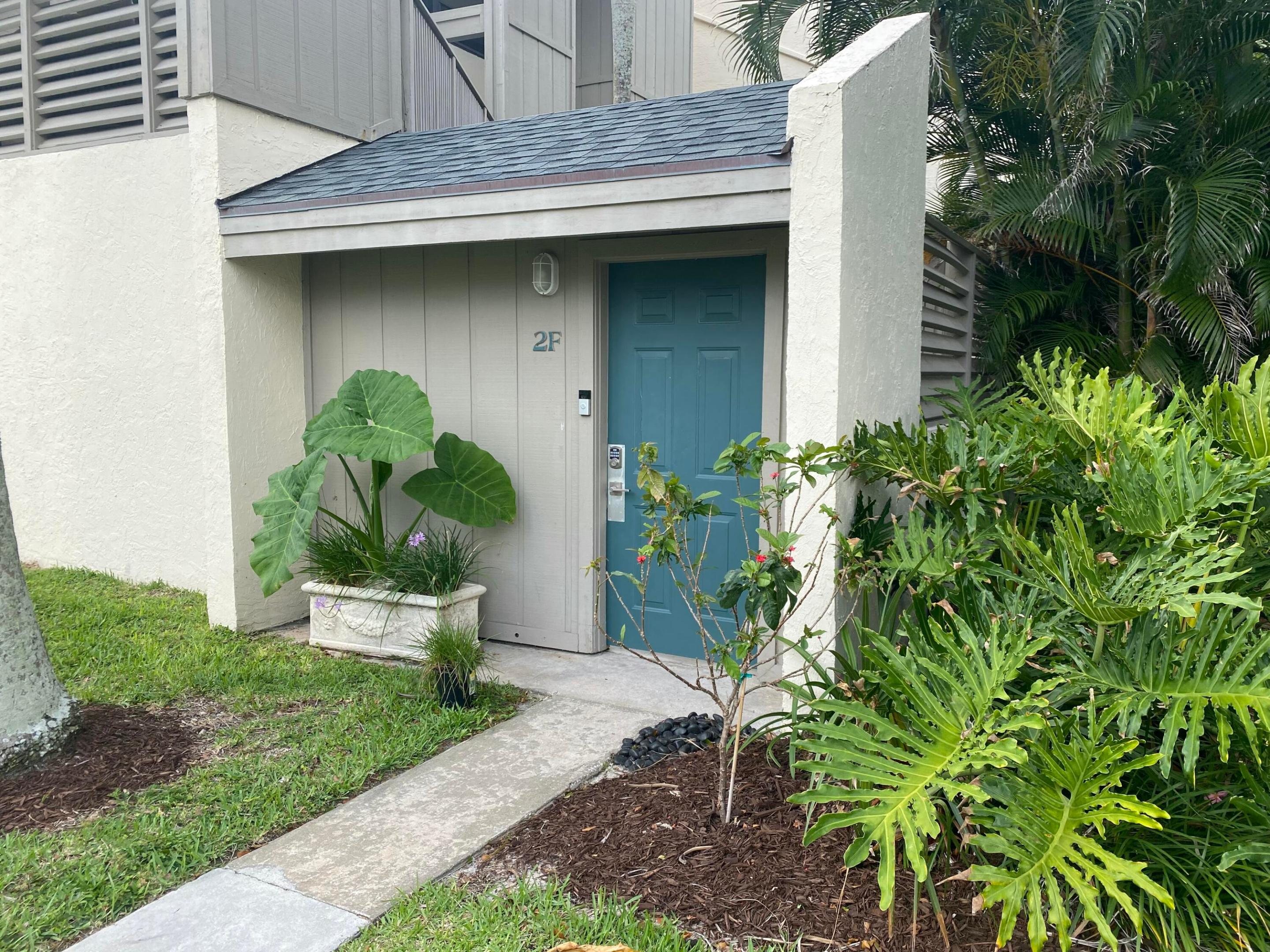 SEA LOFTERS CONDO - Residential