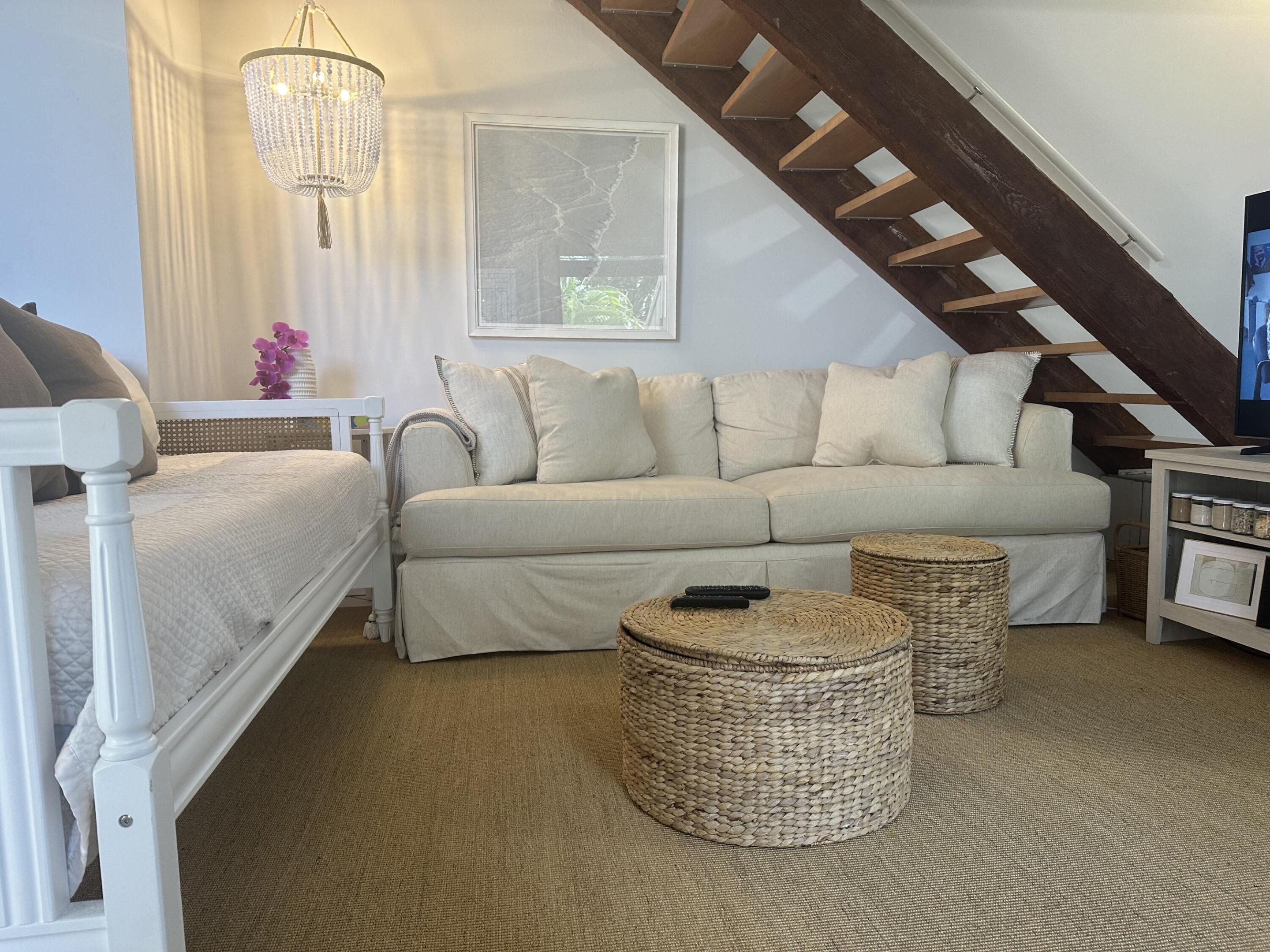 SEA LOFTERS CONDO - Residential