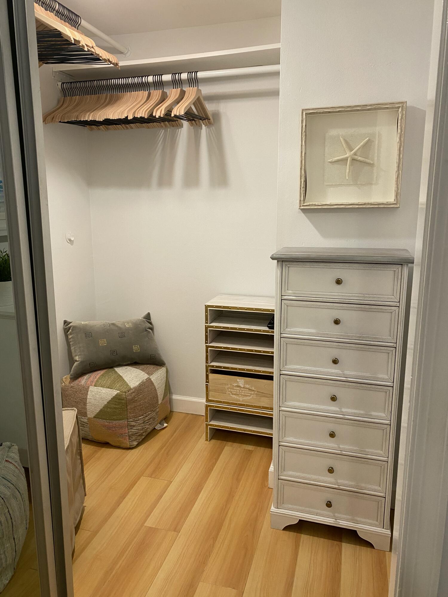 SEA LOFTERS CONDO - Residential