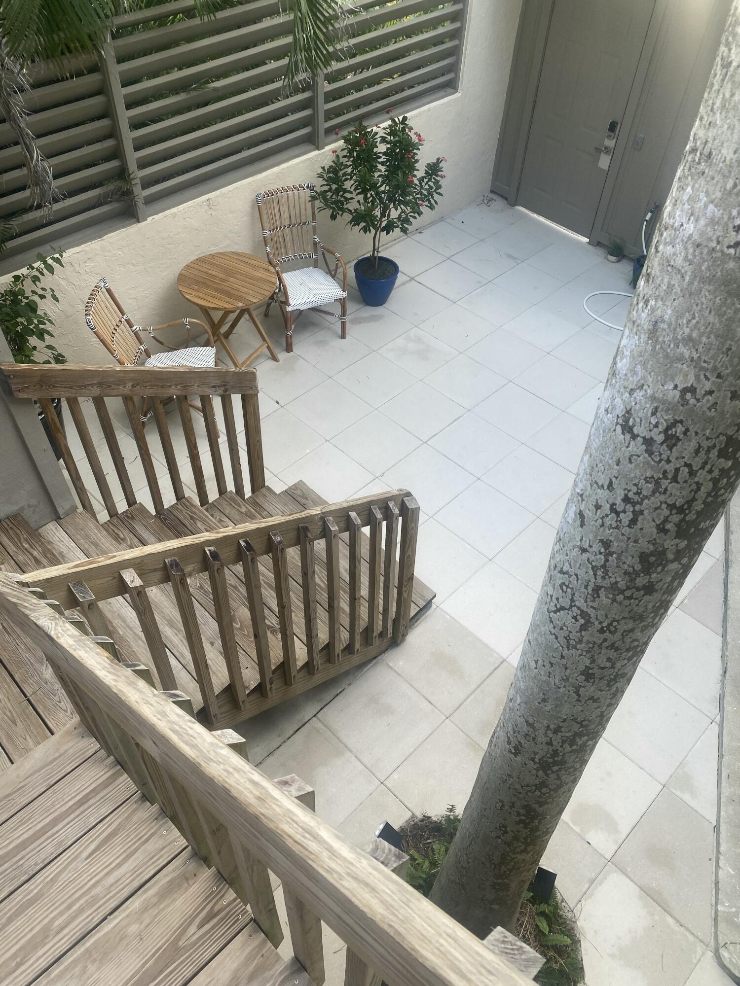 SEA LOFTERS CONDO - Residential