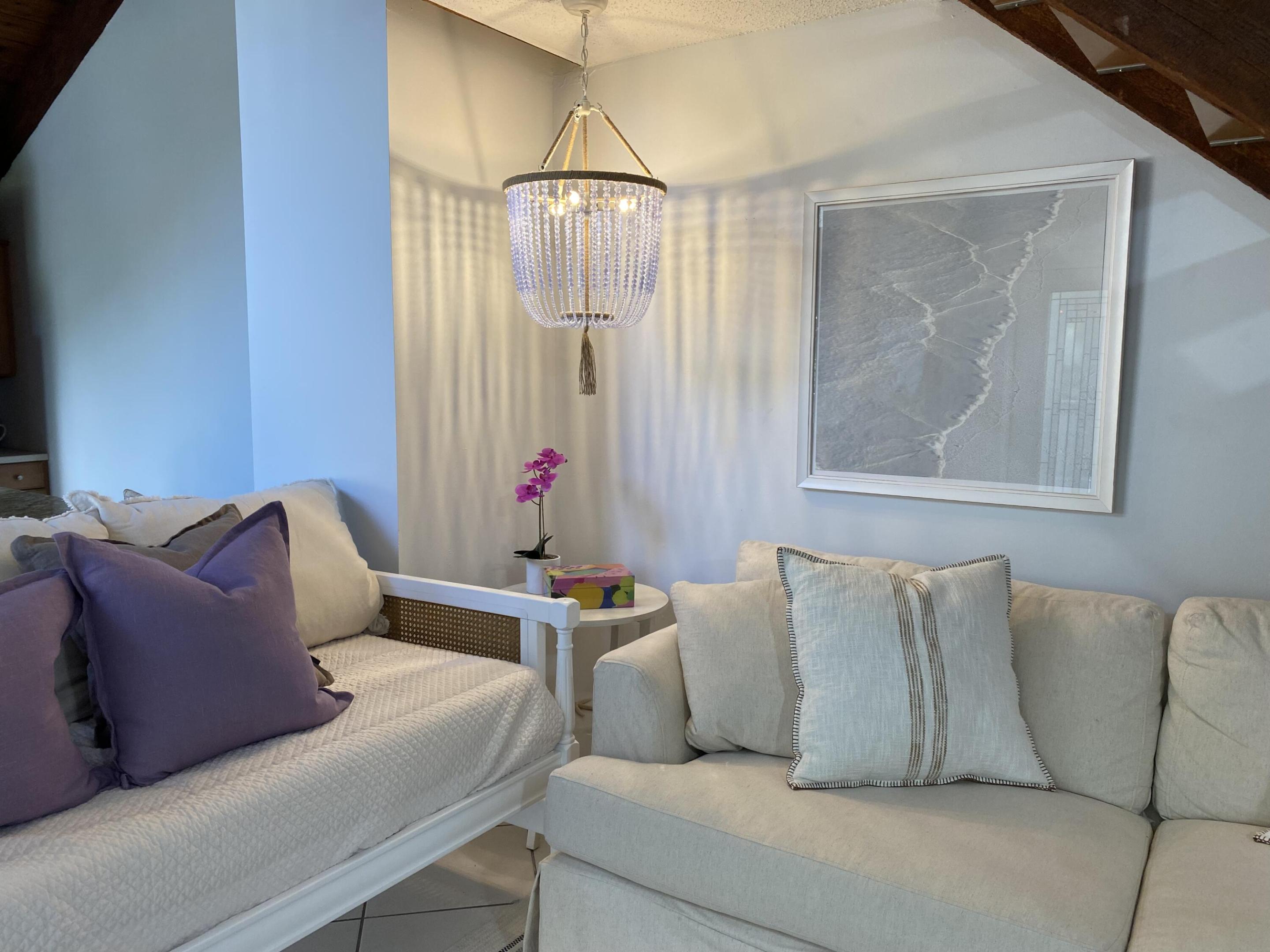 SEA LOFTERS CONDO - Residential