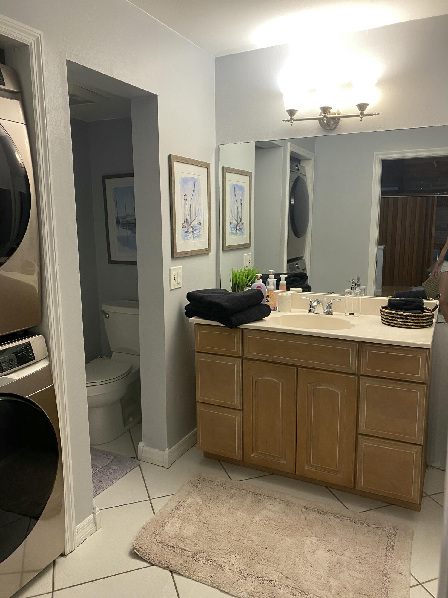 SEA LOFTERS CONDO - Residential