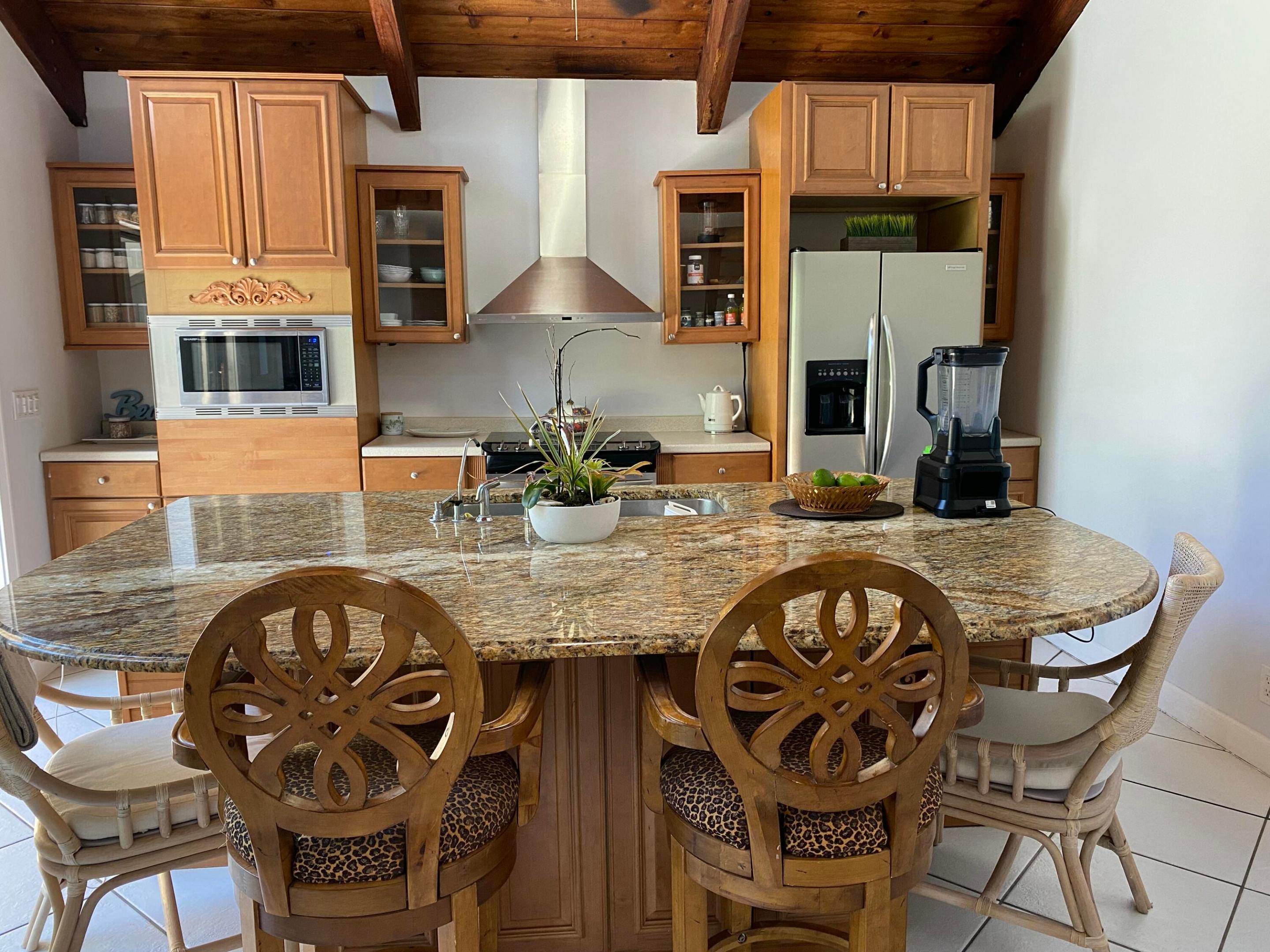 SEA LOFTERS CONDO - Residential