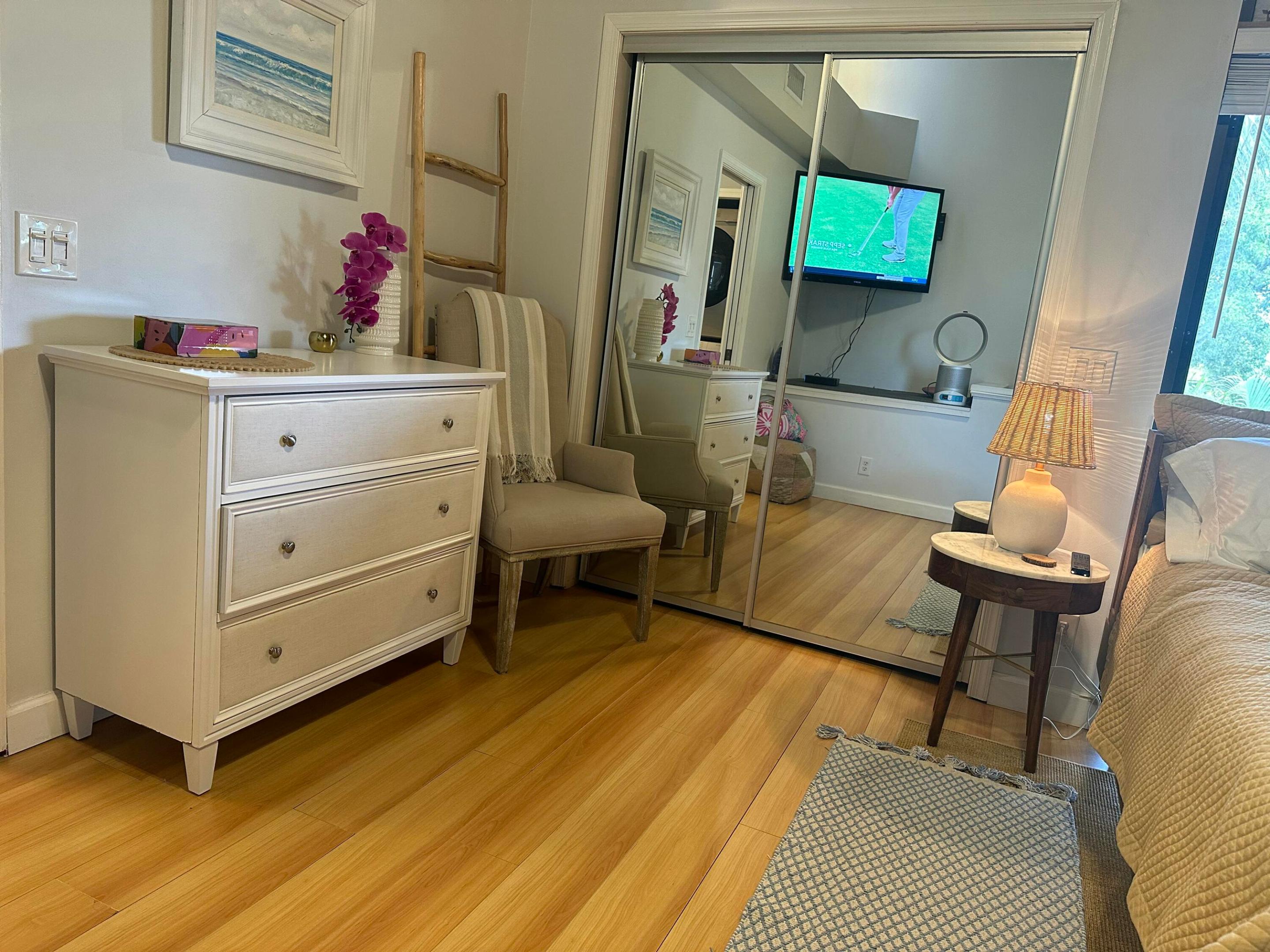 SEA LOFTERS CONDO - Residential