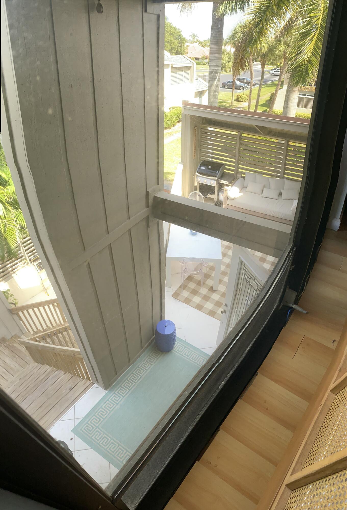 SEA LOFTERS CONDO - Residential