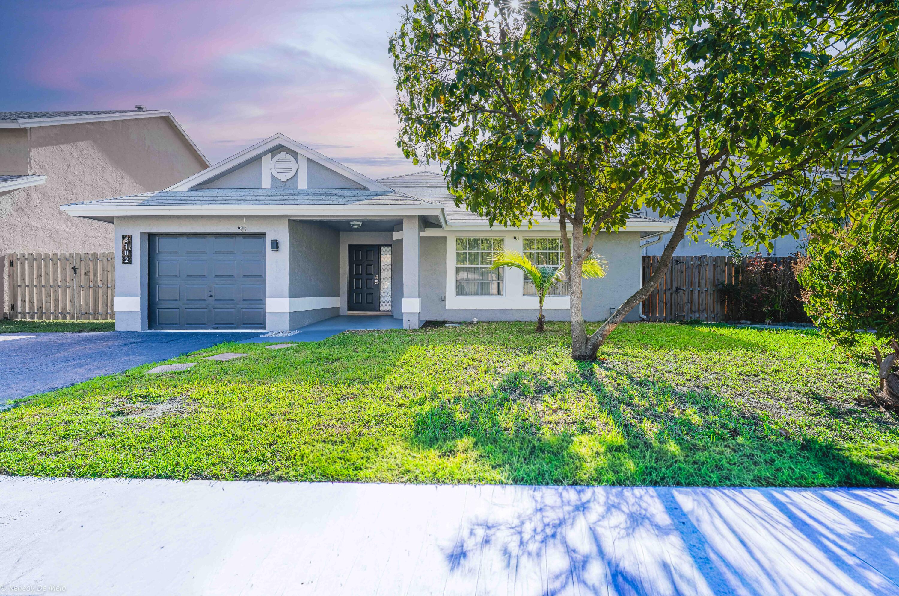 SAWGRASS ESTATES - Residential