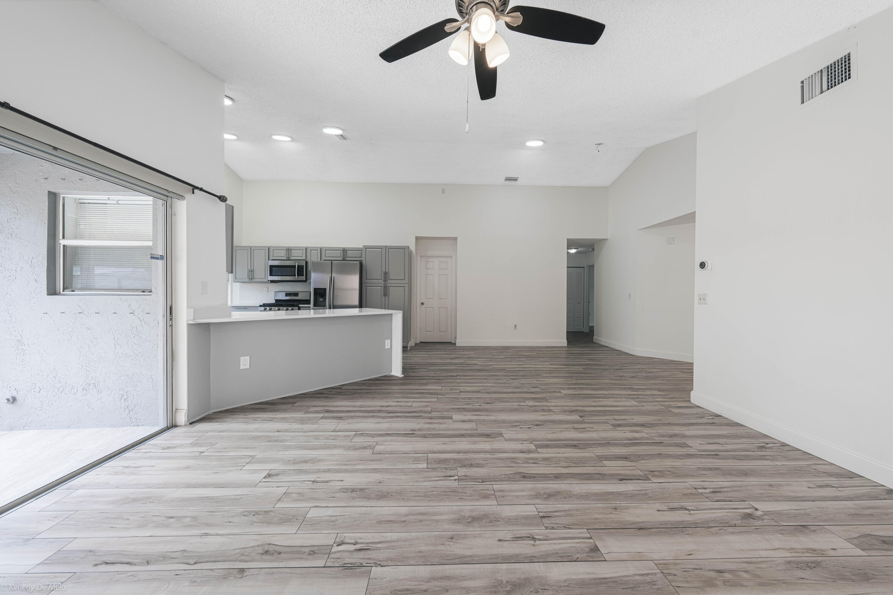 SAWGRASS ESTATES - Residential