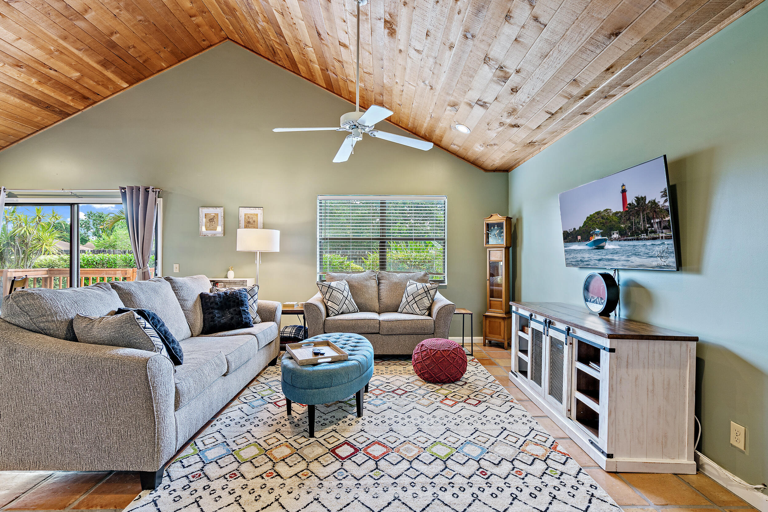 TREE TOPS OF WELLINGTON - Residential Lease