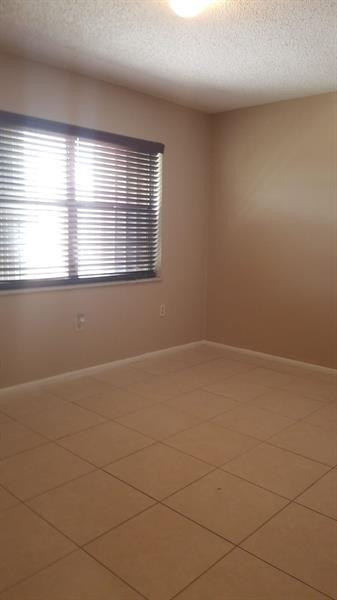 HERITAGE CIRCLE CONDO - Residential Lease