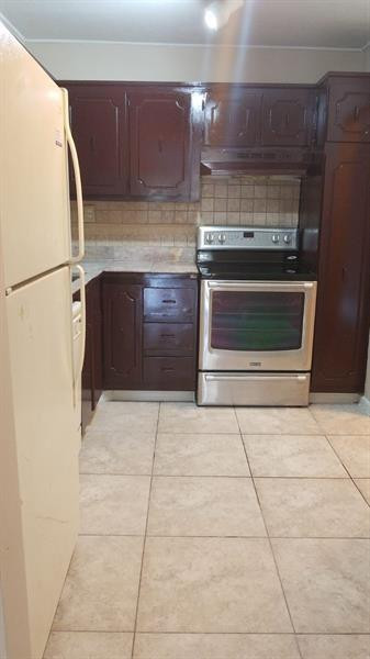 HERITAGE CIRCLE CONDO - Residential Lease