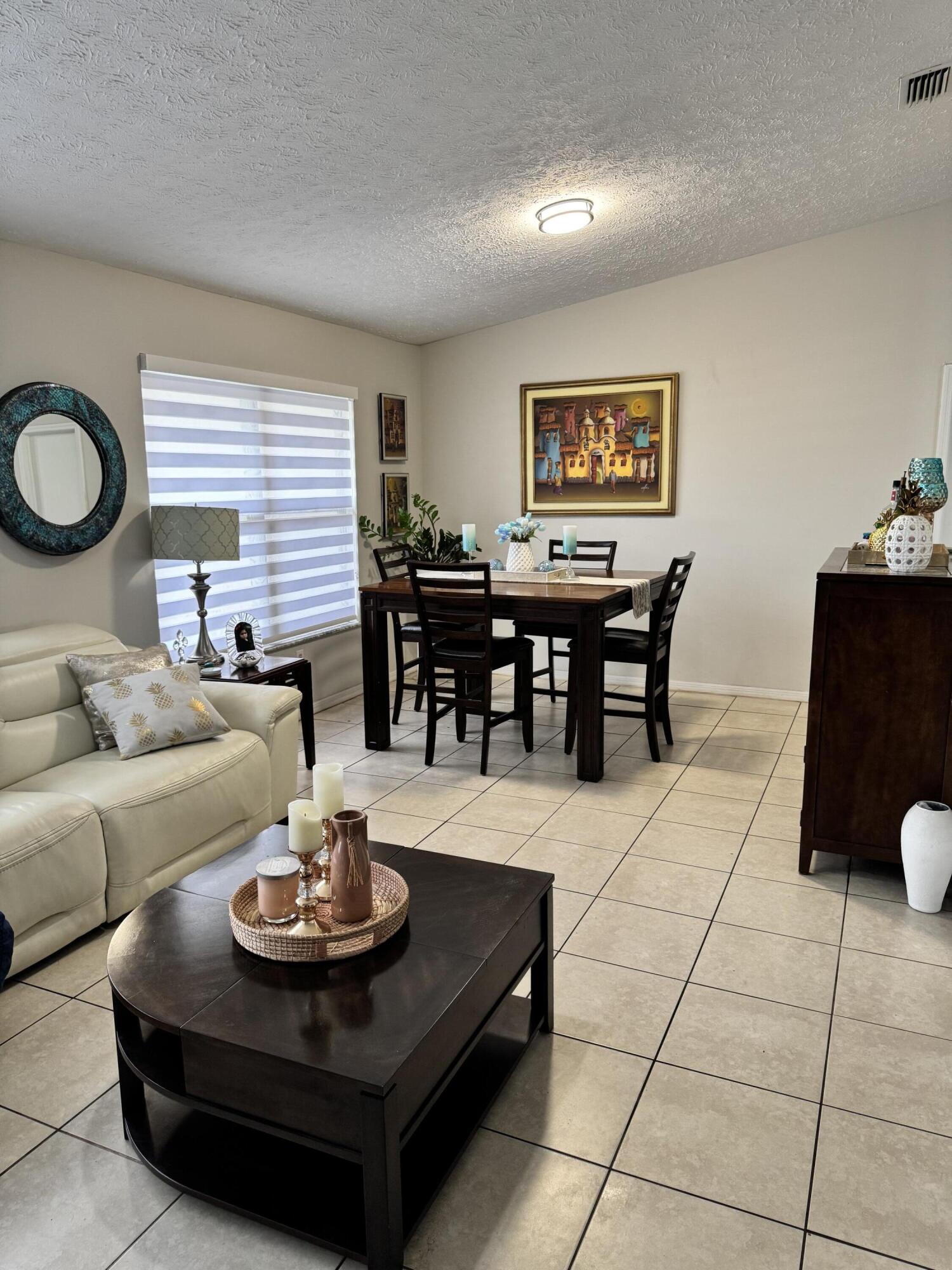 PORT ST LUCIE SECTION 21 - Residential