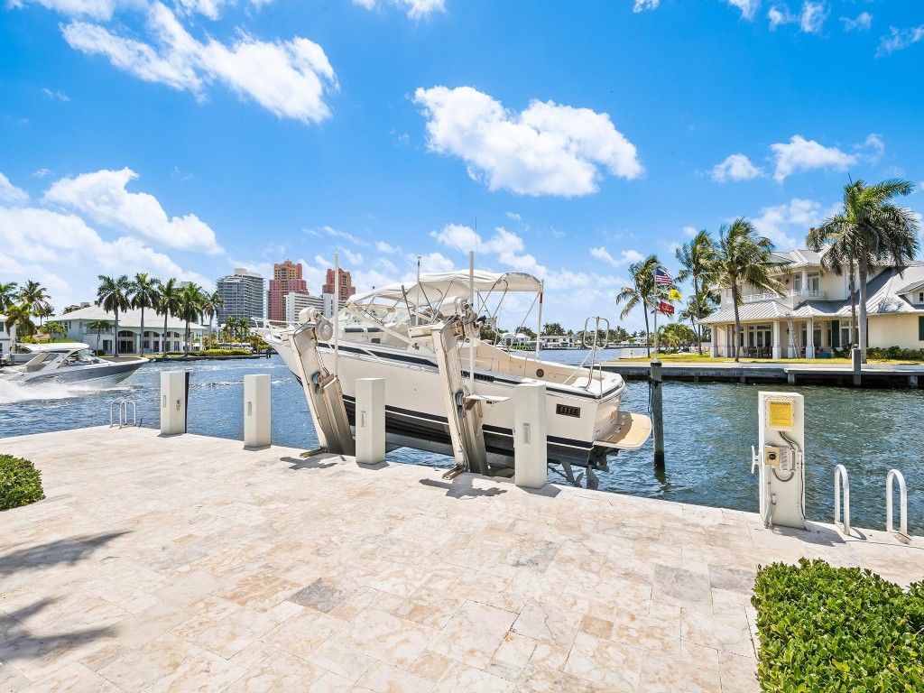 CORAL RIDGE - Residential