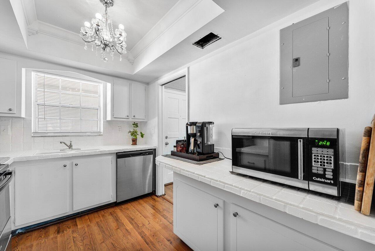 ATLANTIS REGENCY GARDEN APTS CONDO - Residential