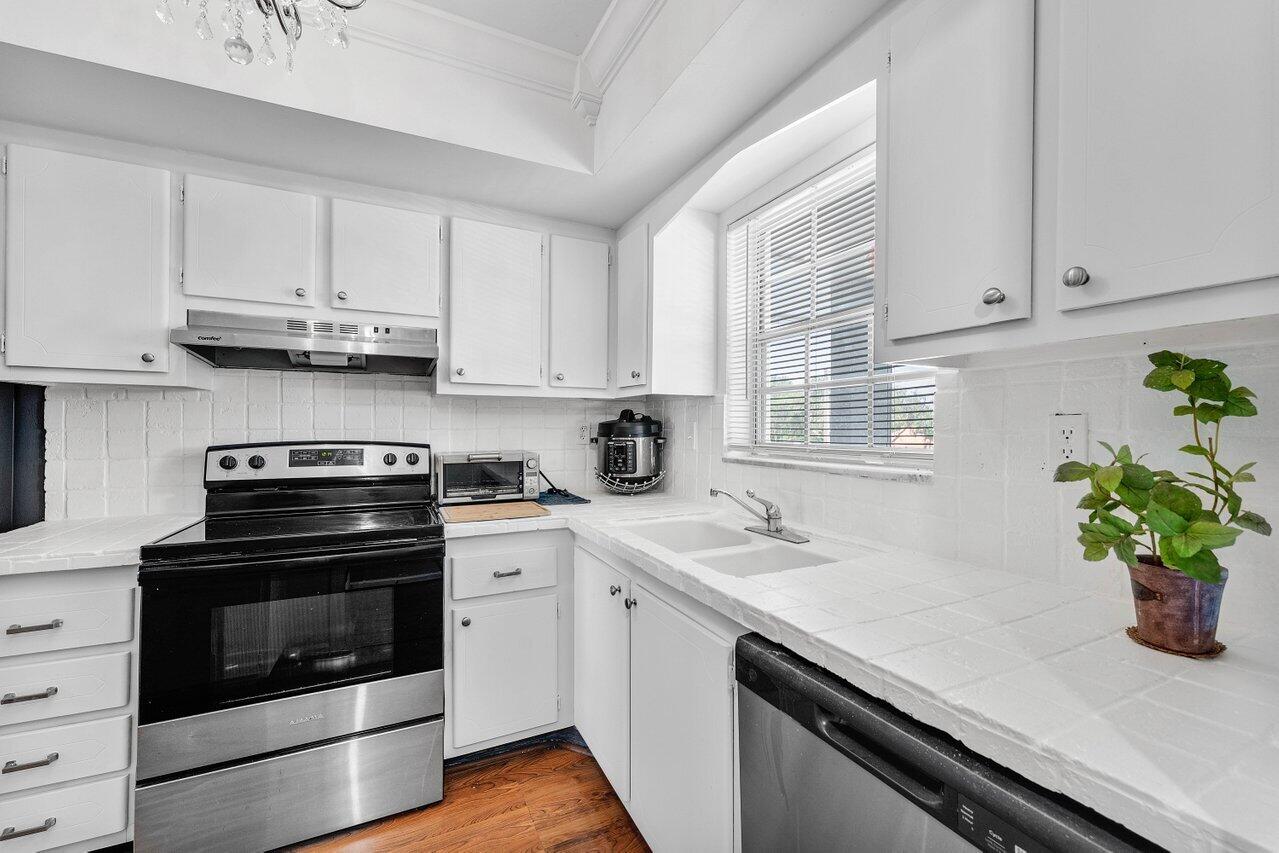 ATLANTIS REGENCY GARDEN APTS CONDO - Residential