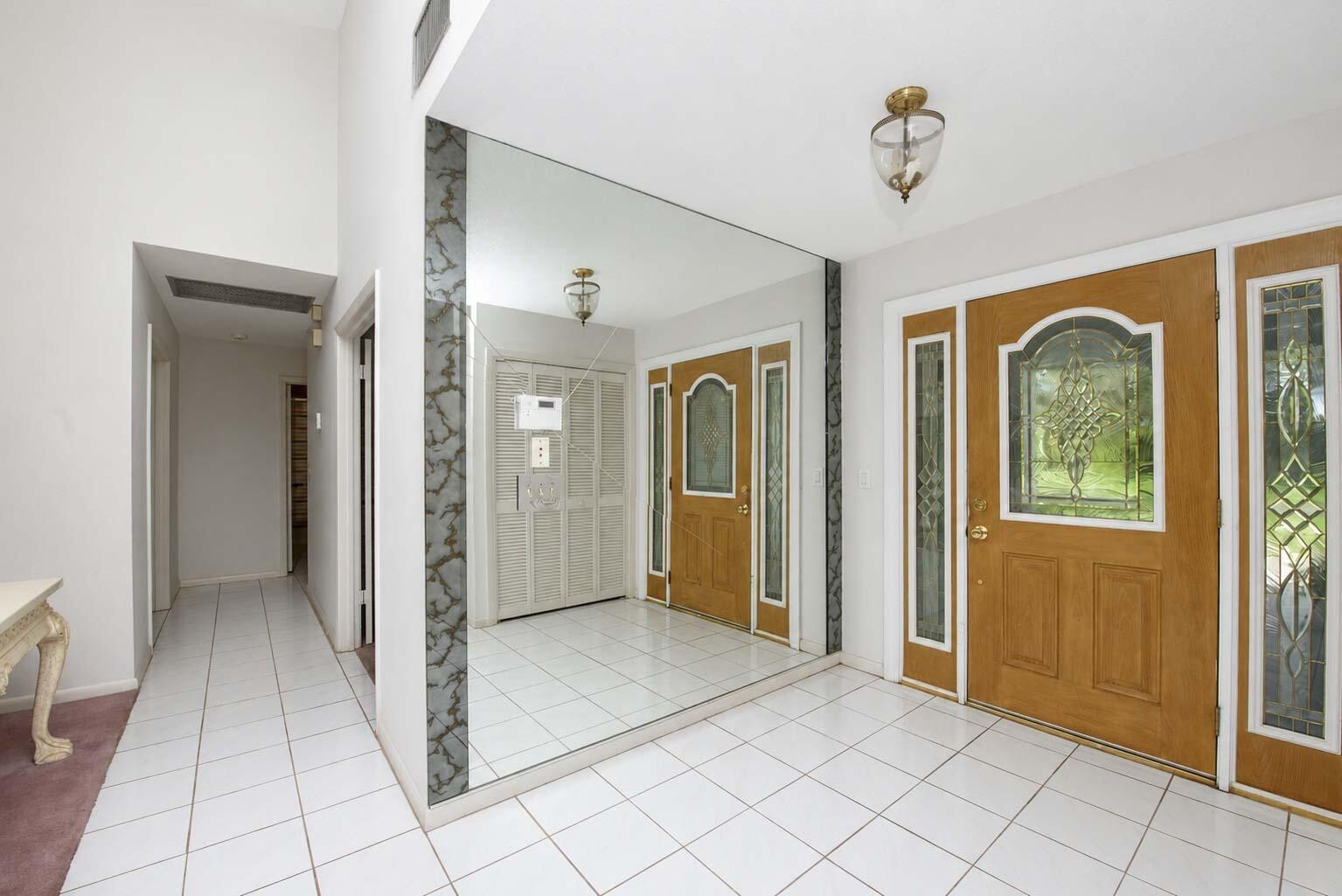 PINEWOOD EAST 2 OF WELLINGTON - Residential