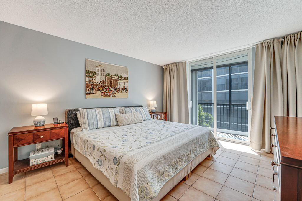 COASTAL TOWERS CONDO - Residential