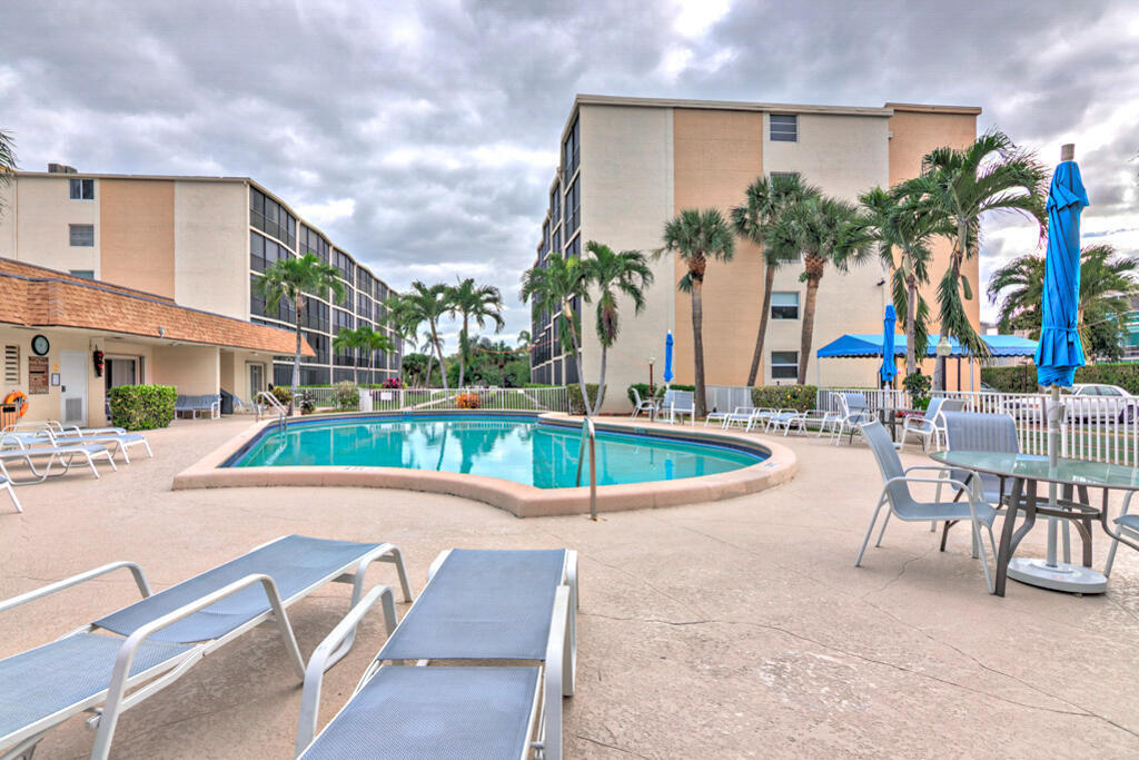 COASTAL TOWERS CONDO - Residential
