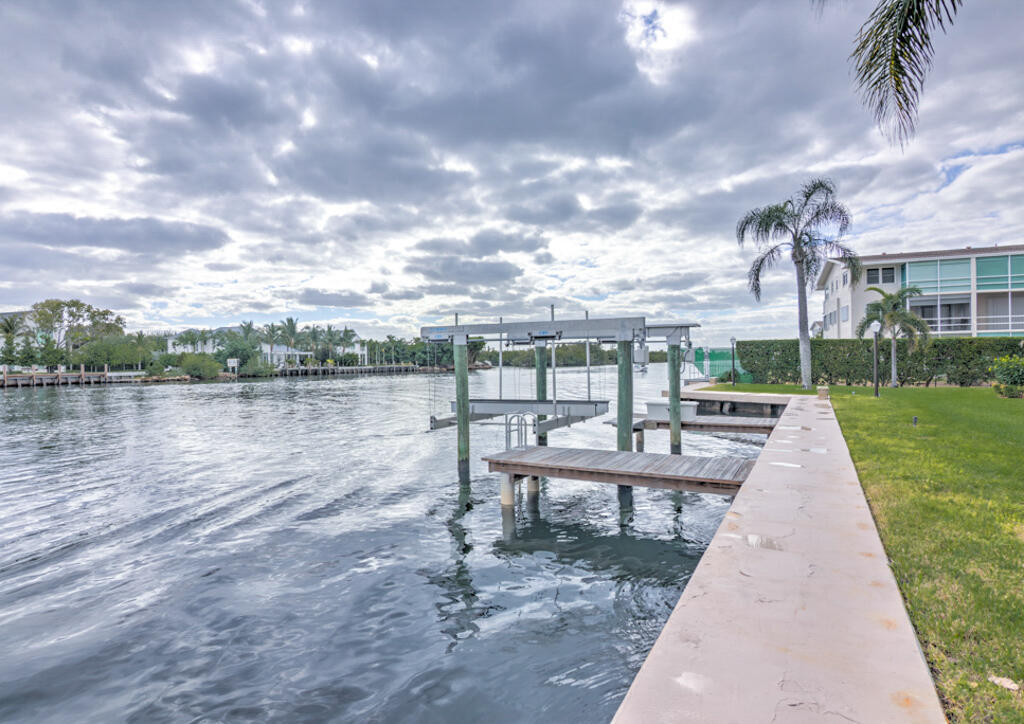 COASTAL TOWERS CONDO - Residential