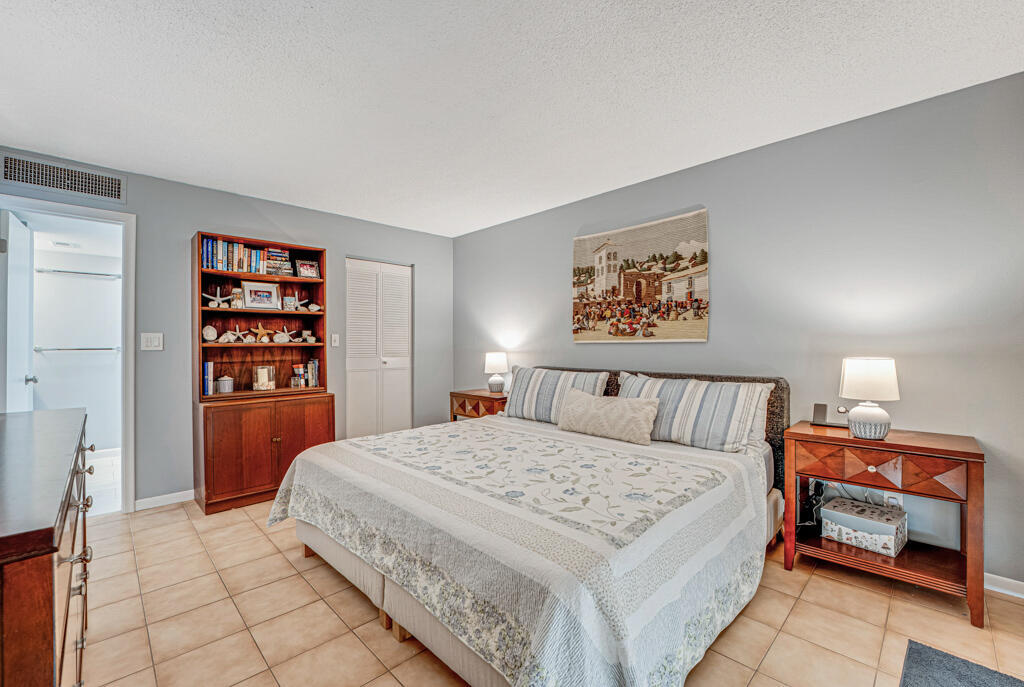COASTAL TOWERS CONDO - Residential