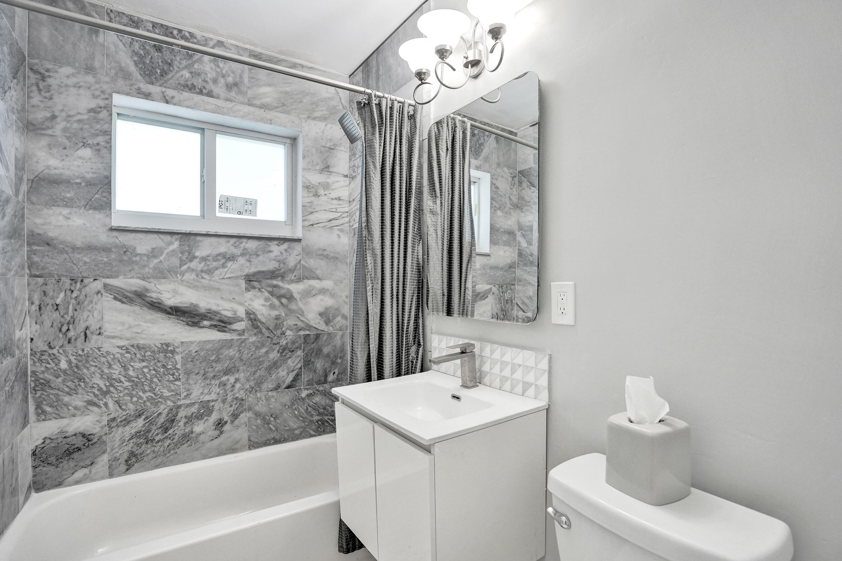 LYONS PARK FIRST ADD - Residential