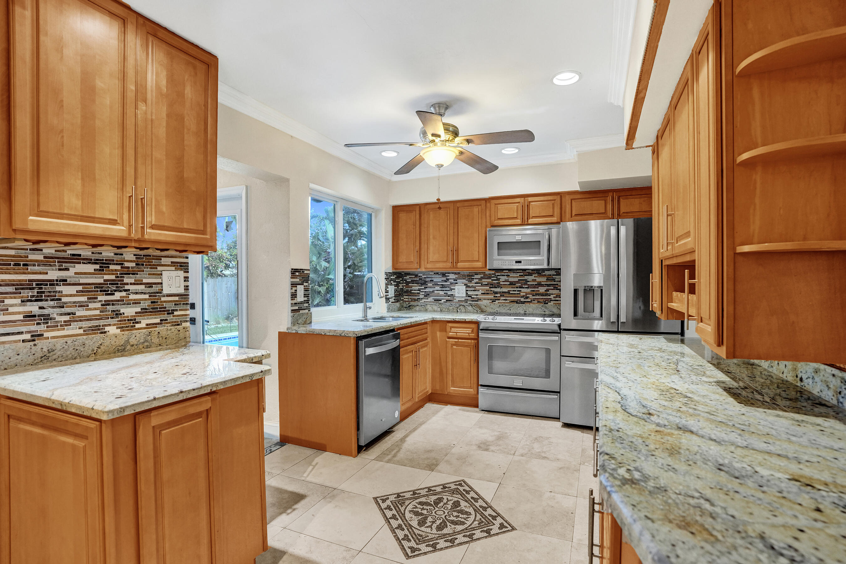 LYONS PARK FIRST ADD - Residential
