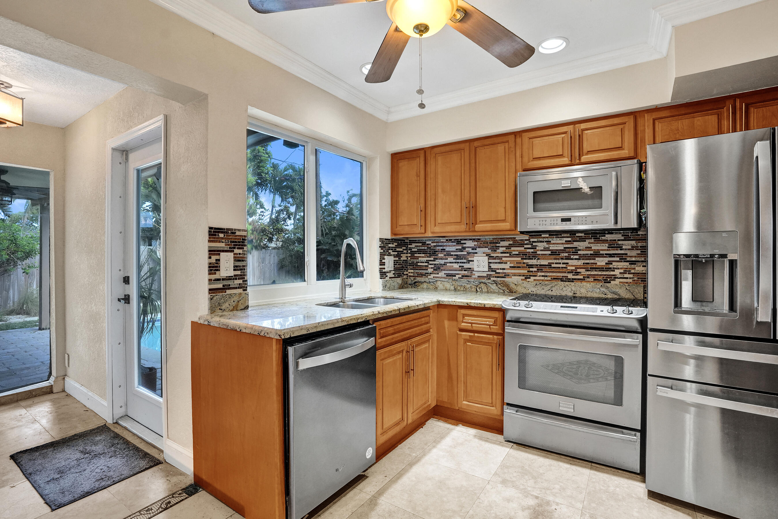 LYONS PARK FIRST ADD - Residential