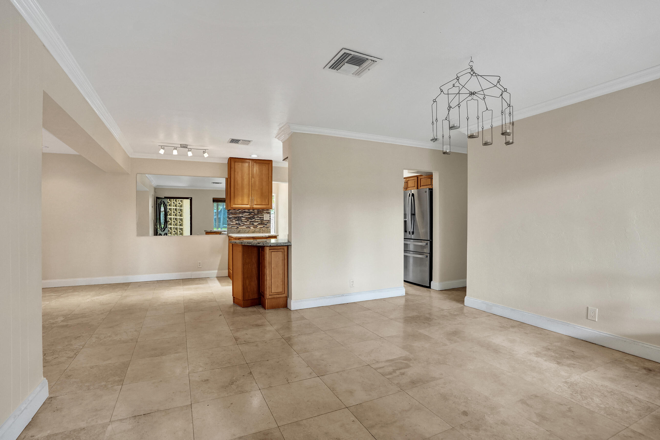 LYONS PARK FIRST ADD - Residential